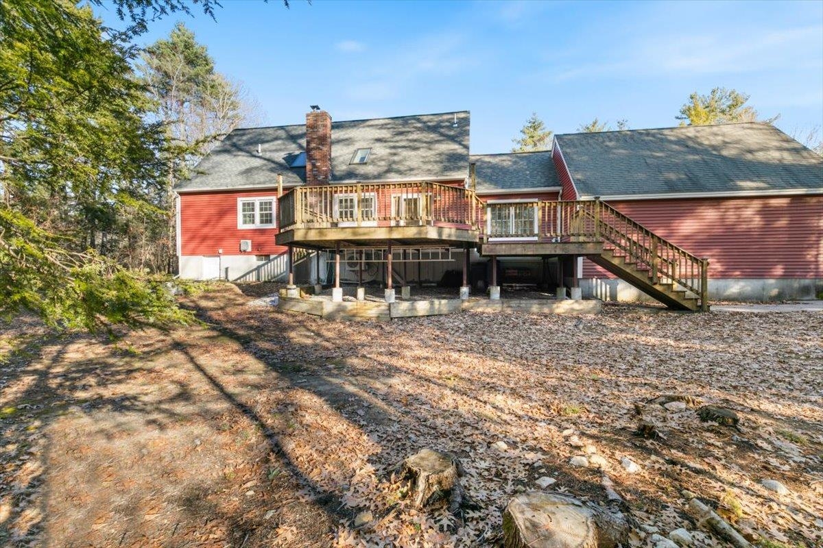 24 Oak Ridge Road Sandown, NH 03873 - Photo 41 of 45