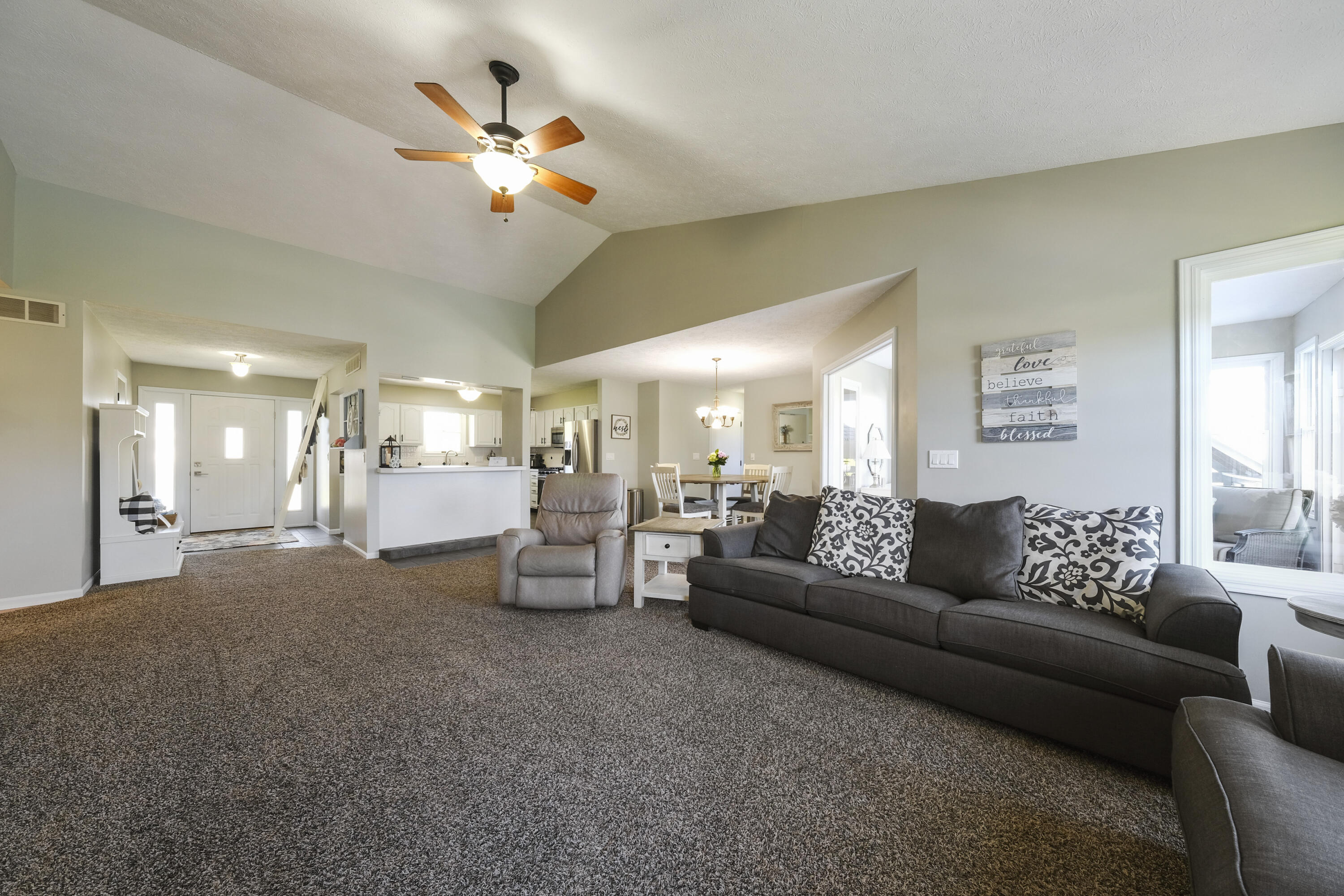 3164 Viewpoint Street Jenison, MI 49428 - Photo 13 of 63 Living Room