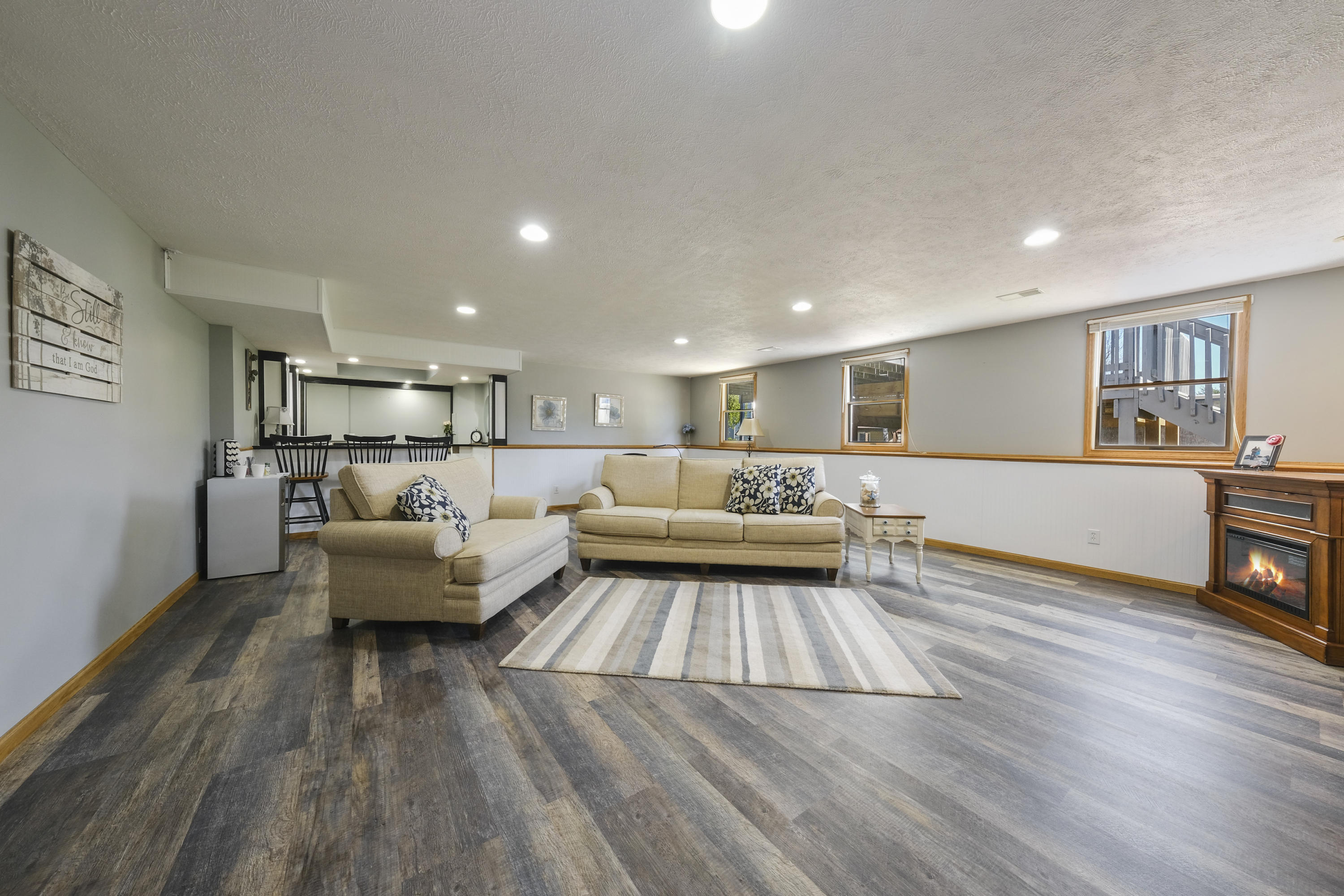3164 Viewpoint Street Jenison, MI 49428 - Photo 33 of 63 Family Room
