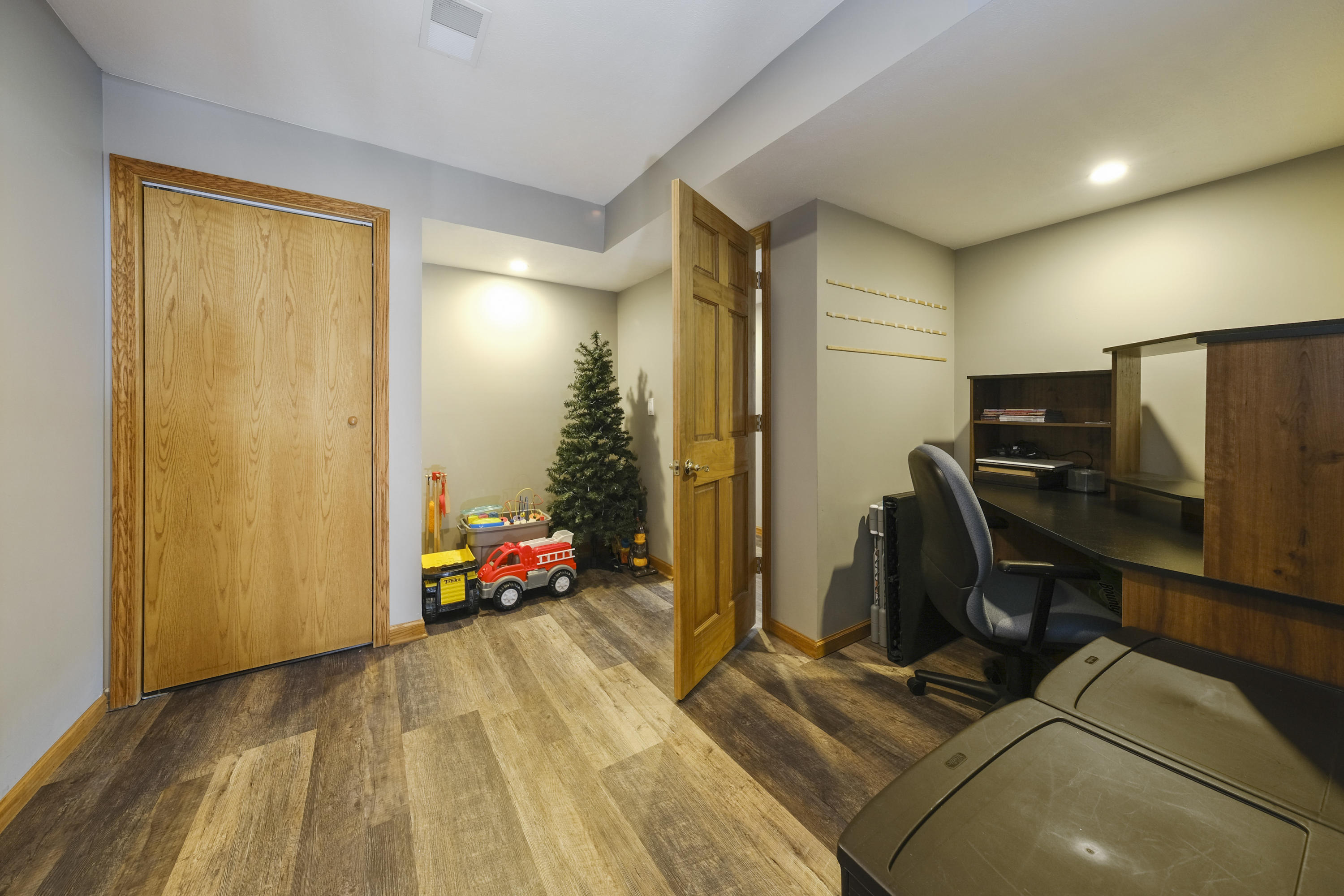 3164 Viewpoint Street Jenison, MI 49428 - Photo 45 of 63 Craft Room/Office