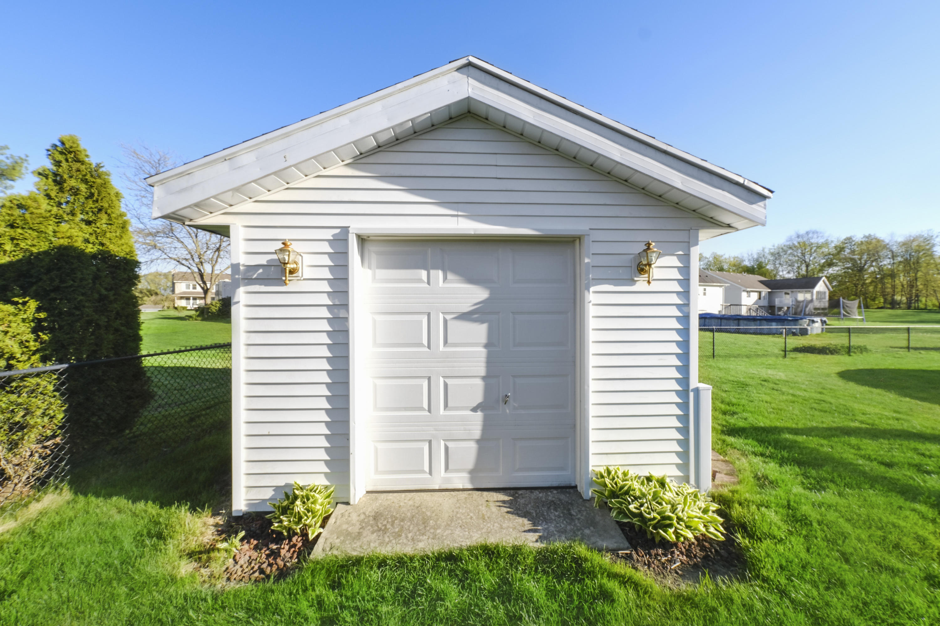 3164 Viewpoint Street Jenison, MI 49428 - Photo 56 of 63 She or He Shed
