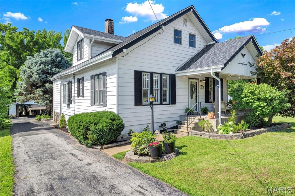 7012 South Rock Hill Road St. Louis, MO 63123 - Photo 3 of 54