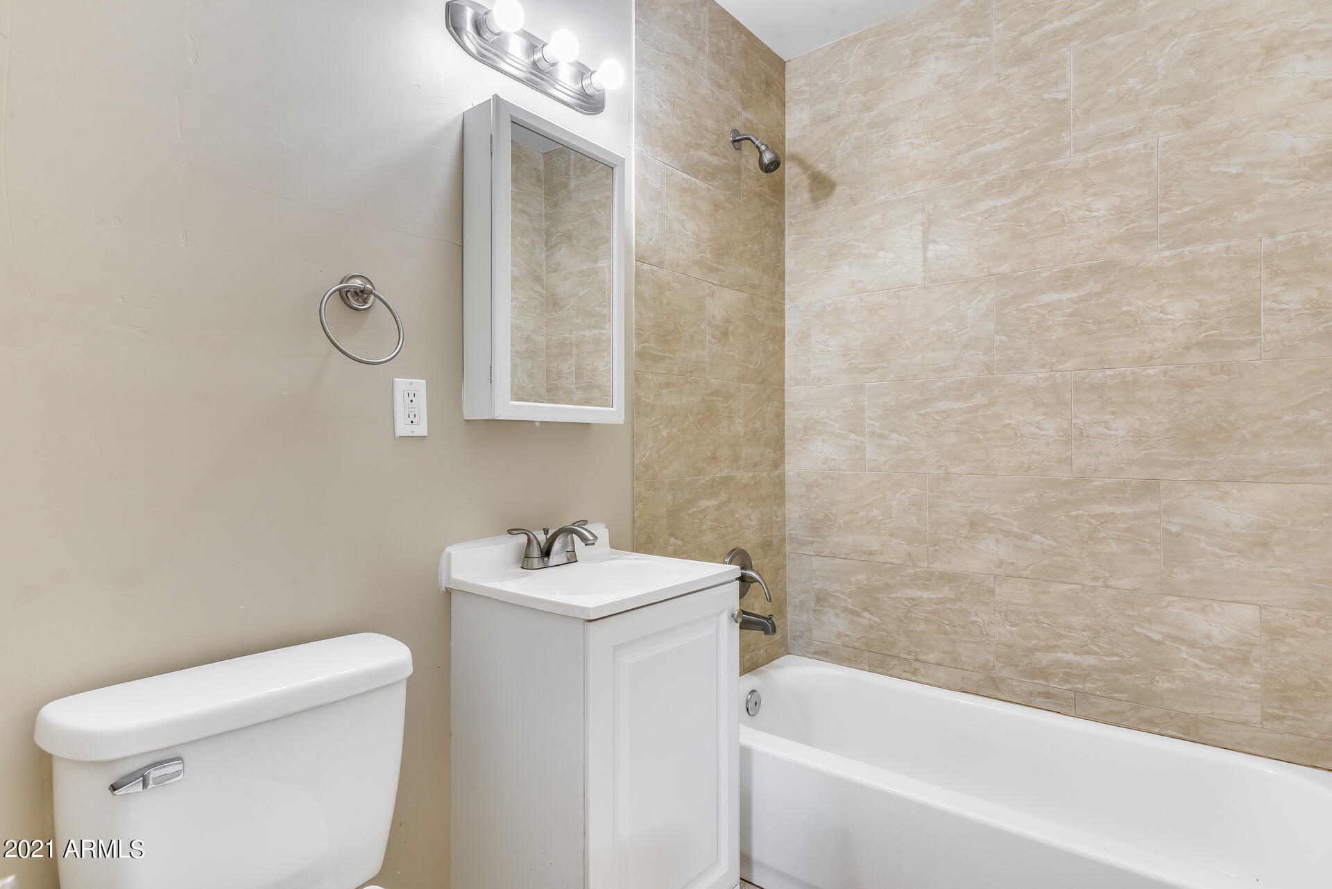3026 West Monte Vista Road Phoenix, AZ 85009 - Photo 12 of 29