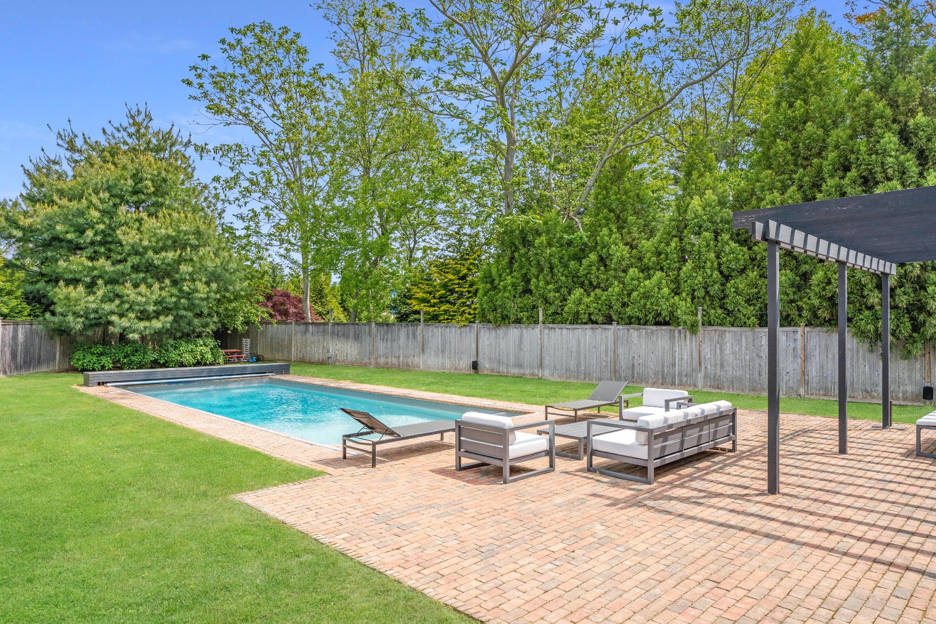 75 Pantigo Road East Hampton, NY 11937 - Photo 23 of 29 Gallery Image 23