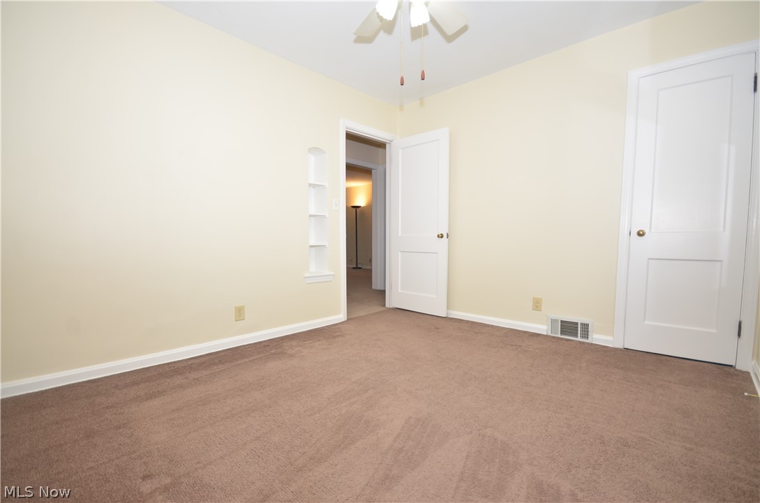 2865 Lee Road Silver Lake, OH 44224 - Photo 14 of 35