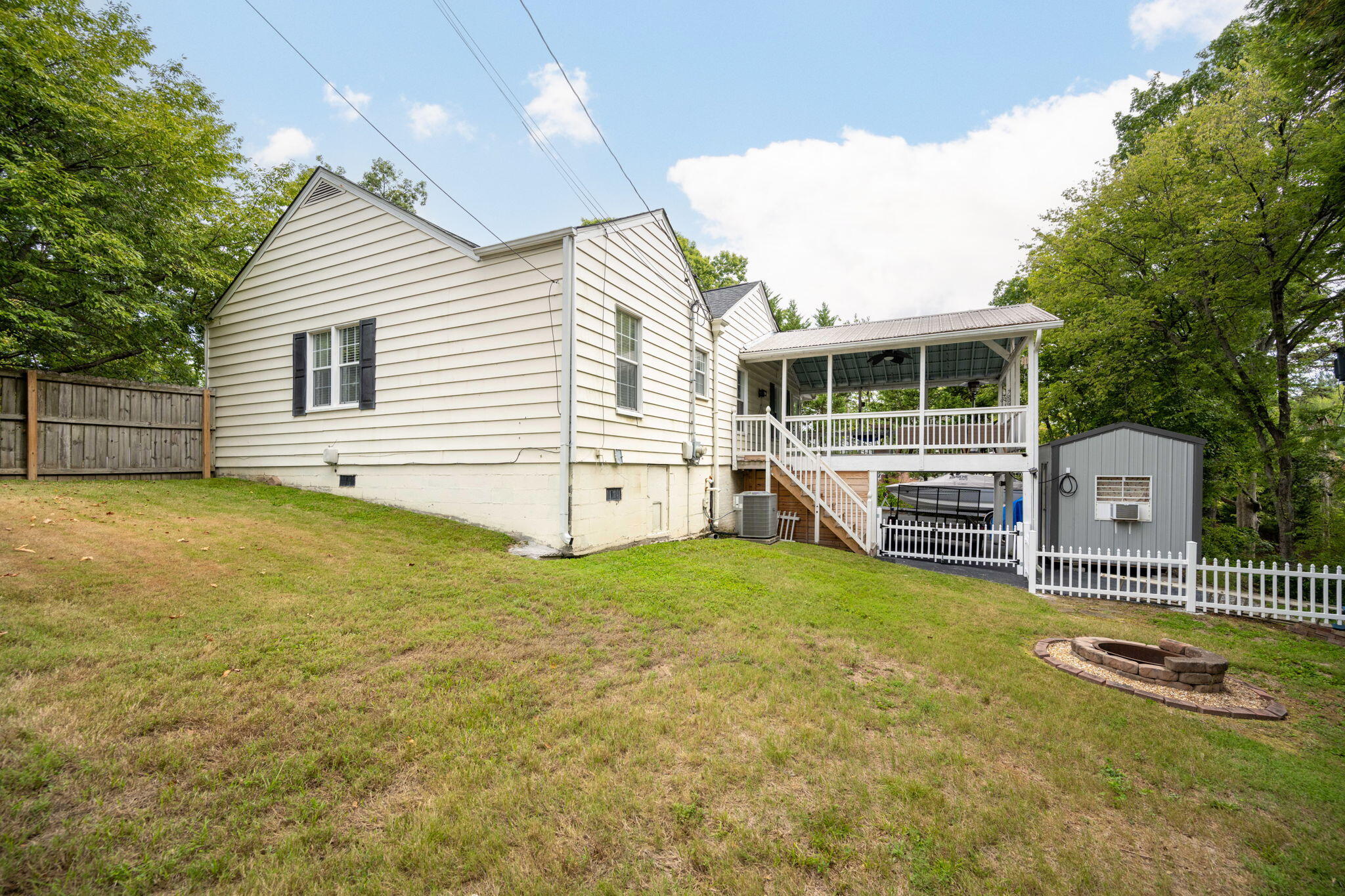 1630 South Rugby Place Chattanooga, TN 37412 - Photo 5 of 32 6-web-or-mls-DSC_8071