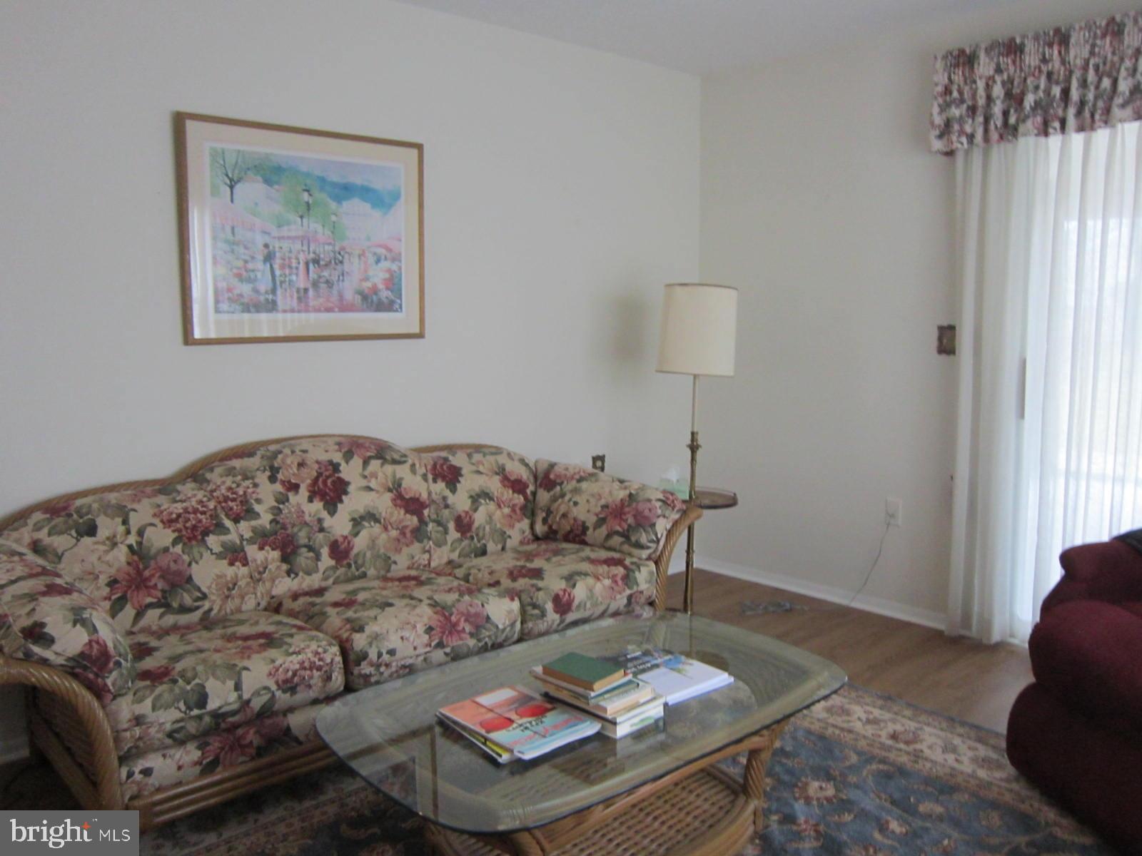 44 Stratford Road Southampton, NJ 08088 - Photo 16 of 34 FAMILY ROOM