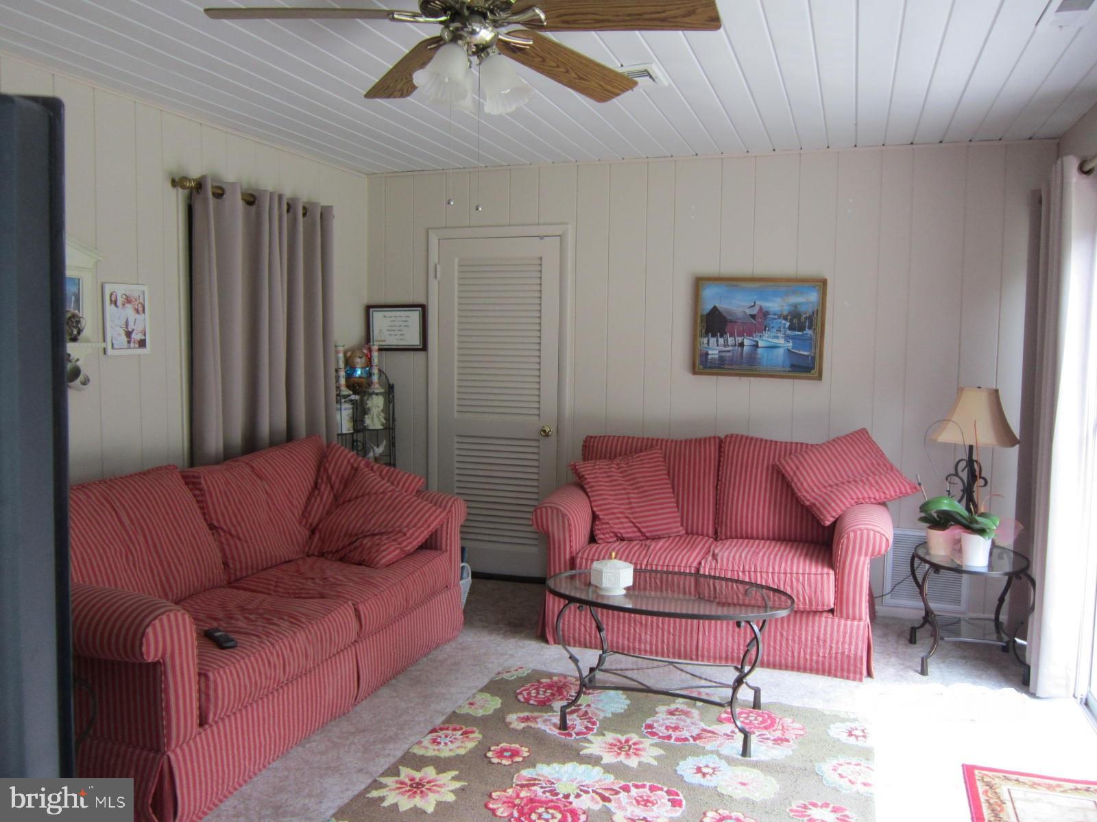44 Stratford Road Southampton, NJ 08088 - Photo 19 of 34 SUN ROOM