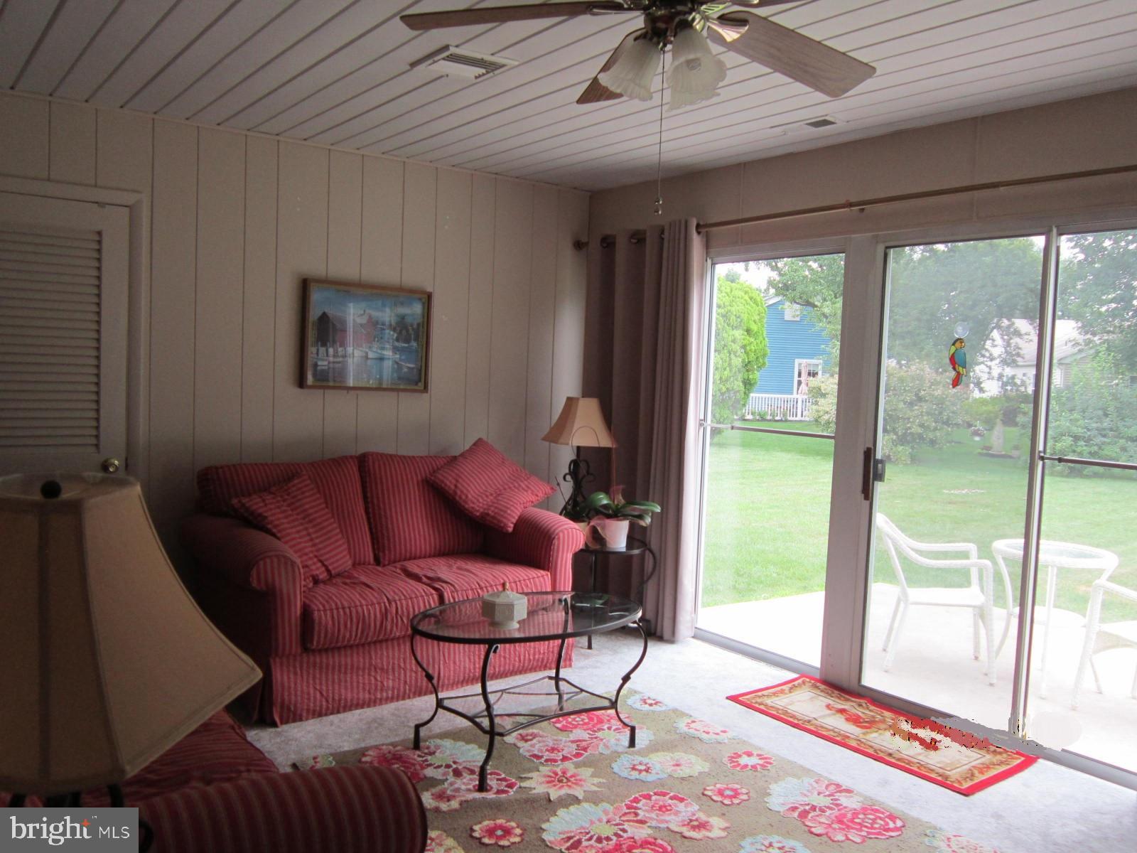 44 Stratford Road Southampton, NJ 08088 - Photo 20 of 34 SUN ROOM
