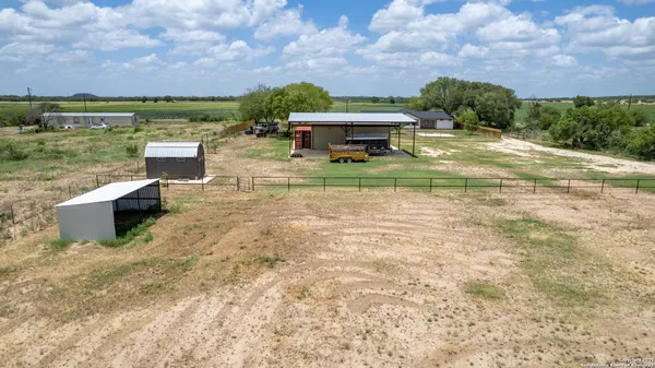 $569,000 | 121 Cr 367 Uvalde Tx 78801, Uvalde, TX 78801