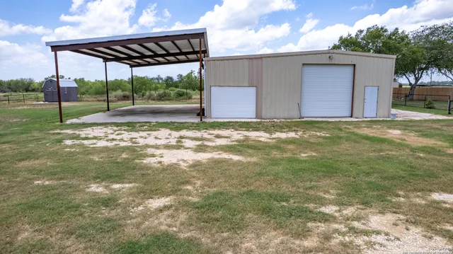 $569,000 | 121 Cr 367 Uvalde Tx 78801, Uvalde, TX 78801