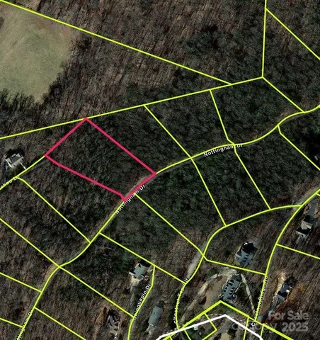 a view of a two tennis court