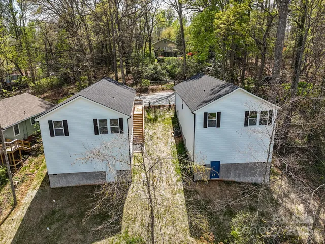 $415,000 | 95 Eastabrook Avenue, Brevard, NC 28712