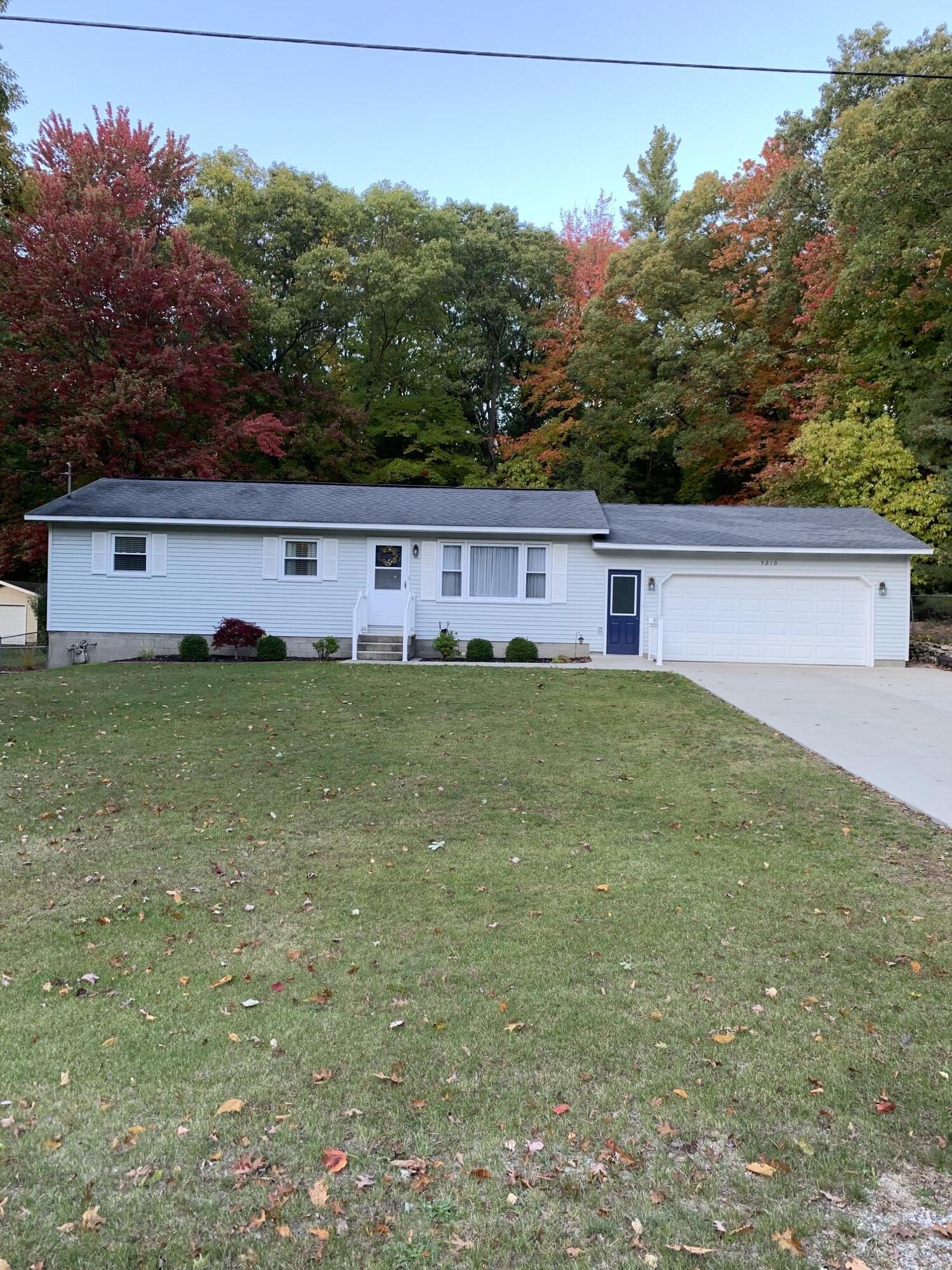 5210 West River Road Muskegon, MI 49445 - Photo 1 of 11 IMG_2781