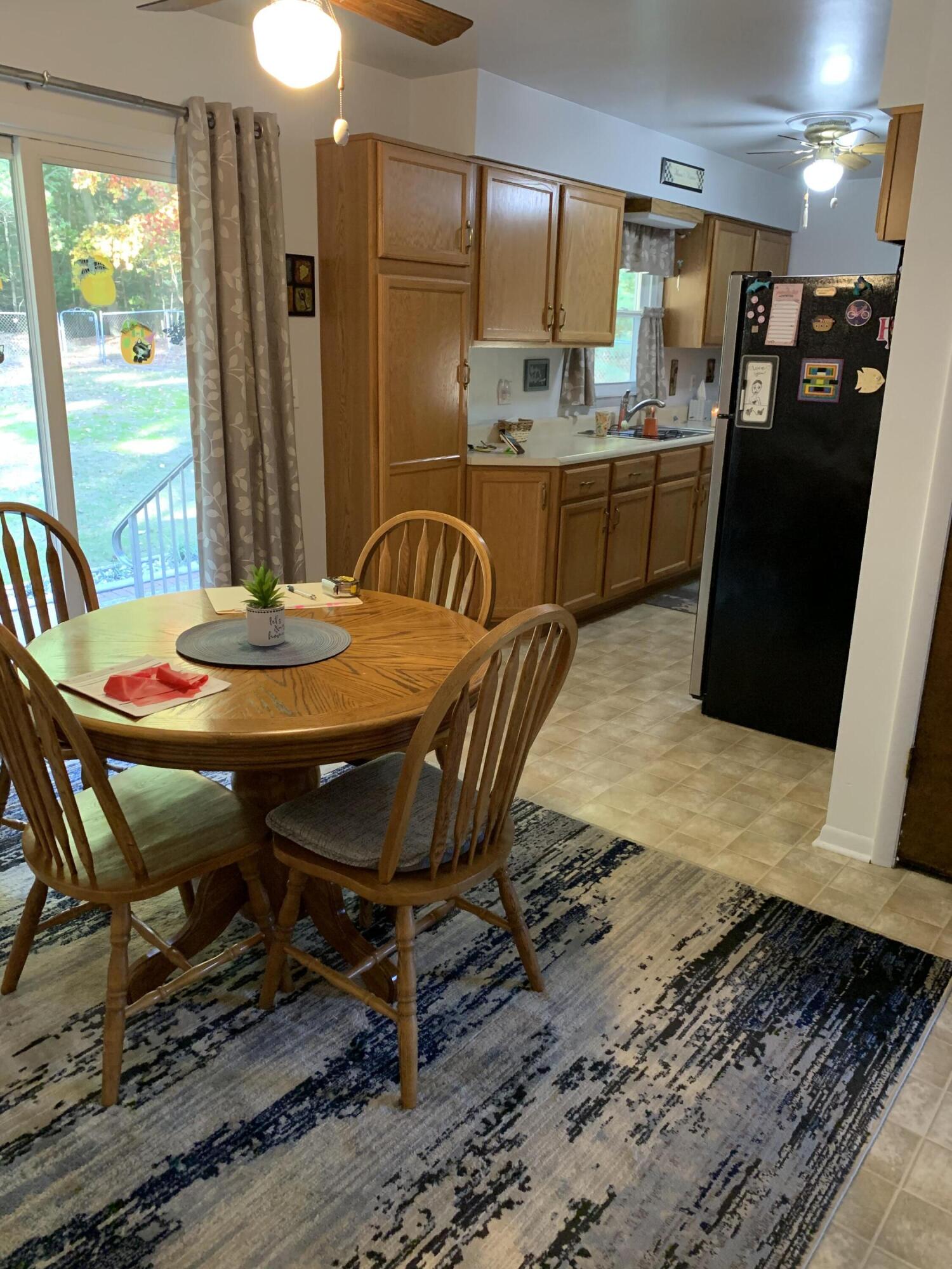 5210 West River Road Muskegon, MI 49445 - Photo 2 of 11 IMG_2773