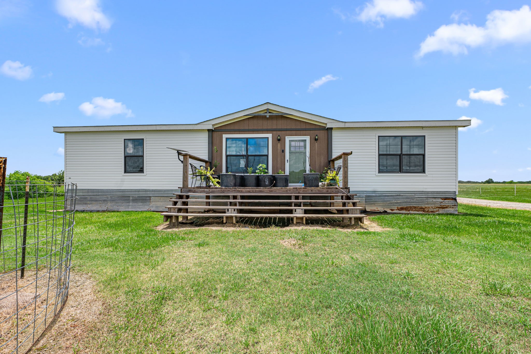 22360 640th Damon, TX 77430 - Photo 3 of 33