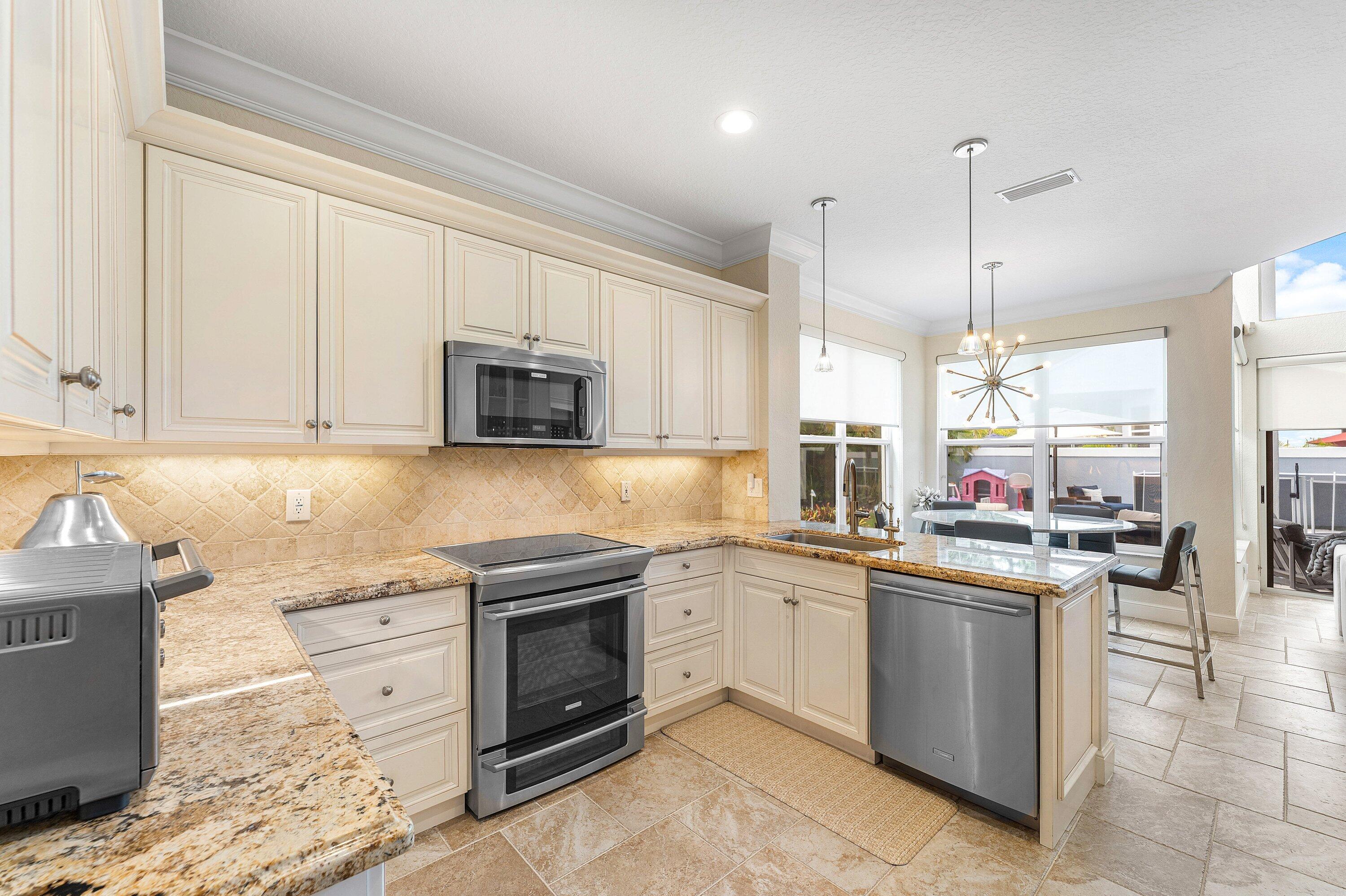 3327 Northwest 53rd Circle Boca Raton, FL 33496 - Photo 19 of 50 Kitchen
