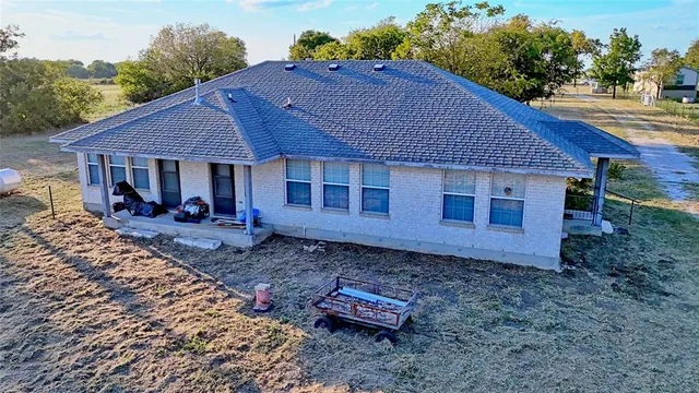 $319,000 | 469 Merritt Road, Forestburg, TX 76239