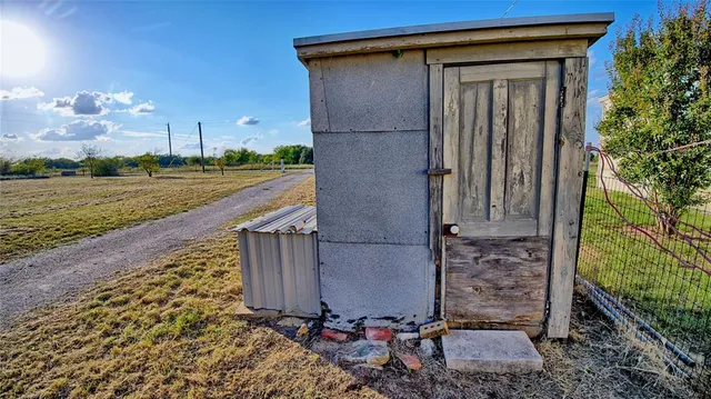 $319,000 | 469 Merritt Road, Forestburg, TX 76239