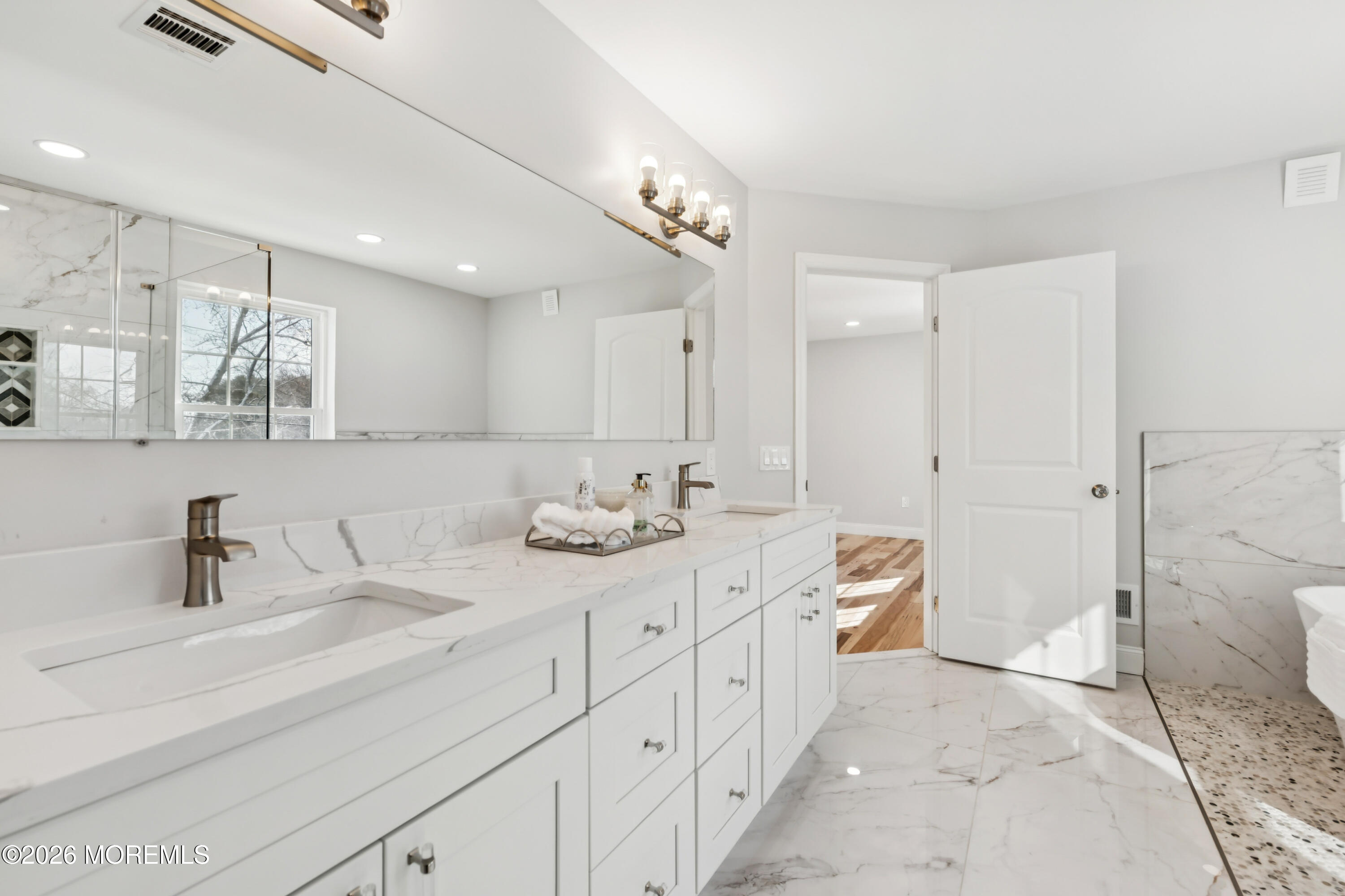 634 Wayside Road Neptune Township, NJ 07753 - Photo 10 of 42 Primary Bathroom