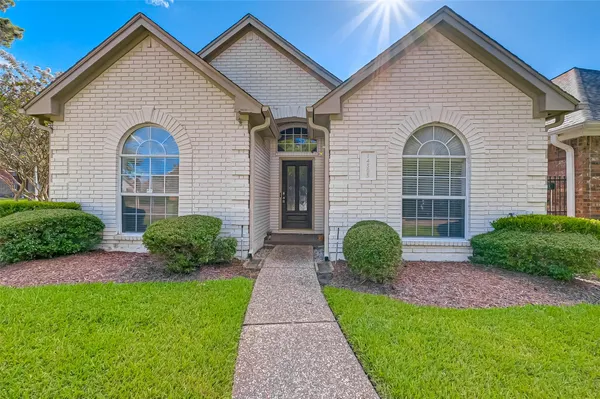 $2,300 | 14303 Reissen Lane, Houston, TX 77069