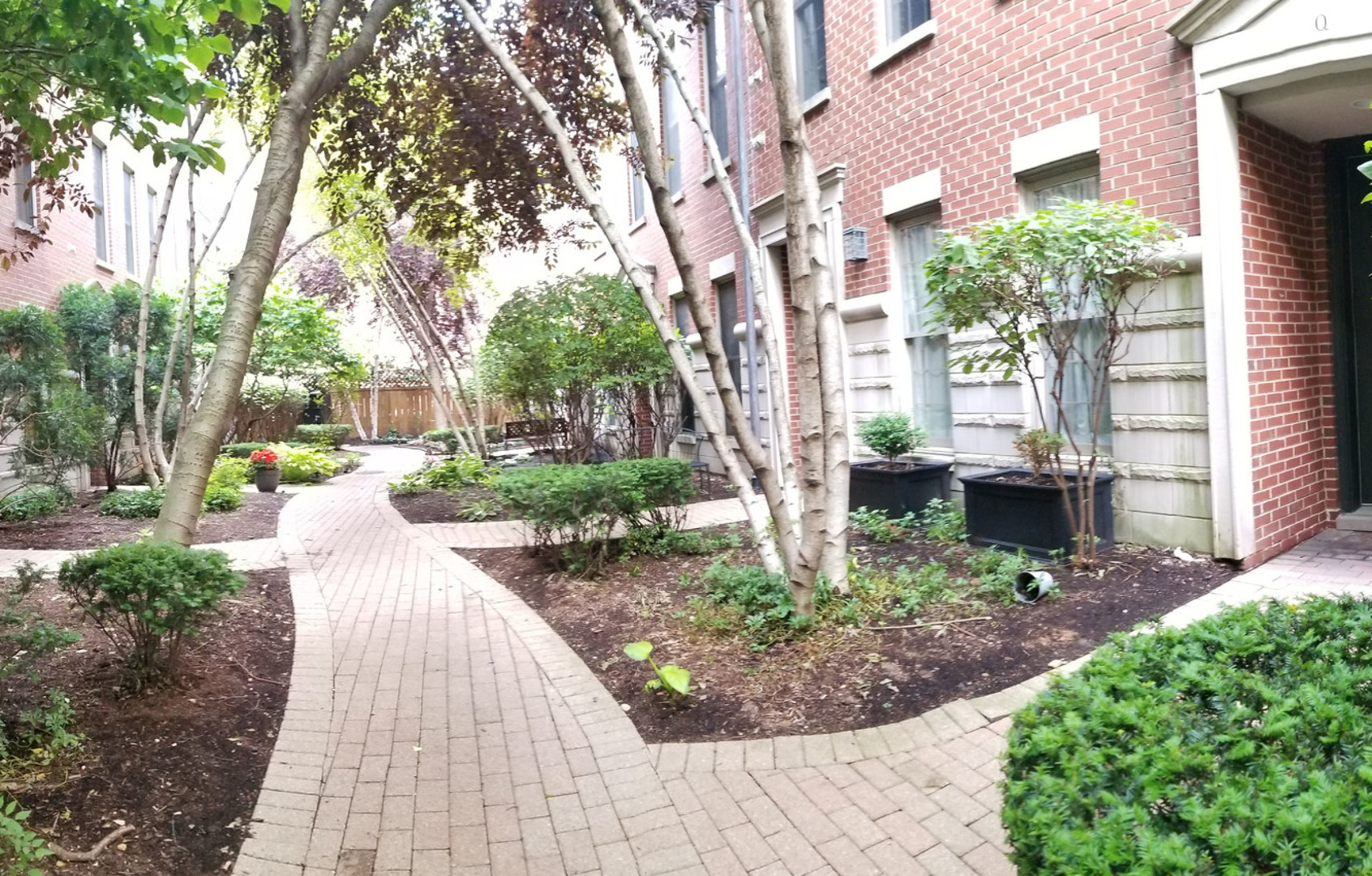 1229 West Madison Street, Unit Q Chicago, IL 60607 - Photo 2 of 32 a view of a pathway with a pathway