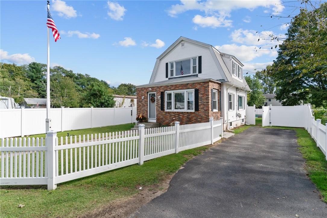 12 Chiswick Road Warwick, RI 02889 - Photo 1 of 47 Gallery Image 1