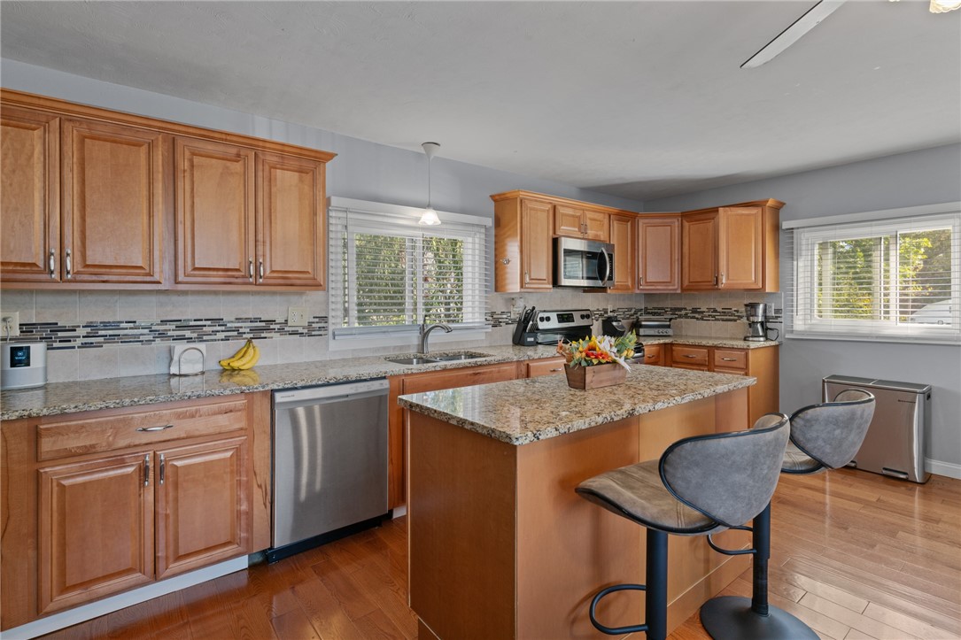12 Chiswick Road Warwick, RI 02889 - Photo 15 of 47 Gallery Image 15
