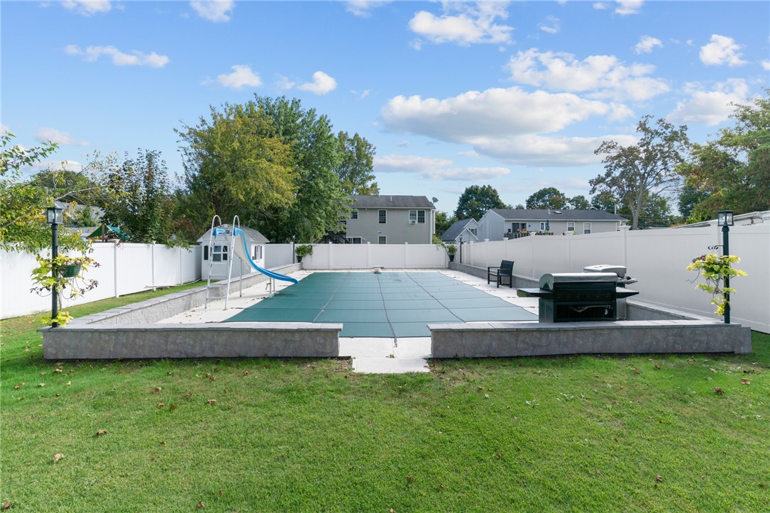 12 Chiswick Road Warwick, RI 02889 - Photo 38 of 47 Gallery Image 38