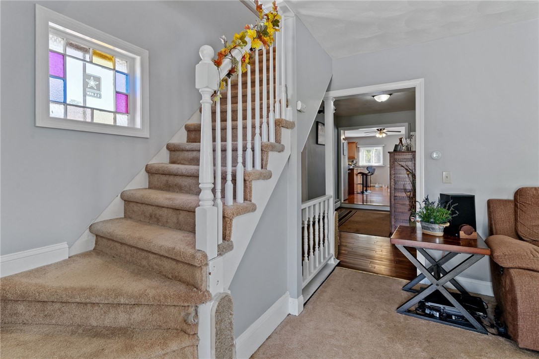 12 Chiswick Road Warwick, RI 02889 - Photo 8 of 47 Gallery Image 8