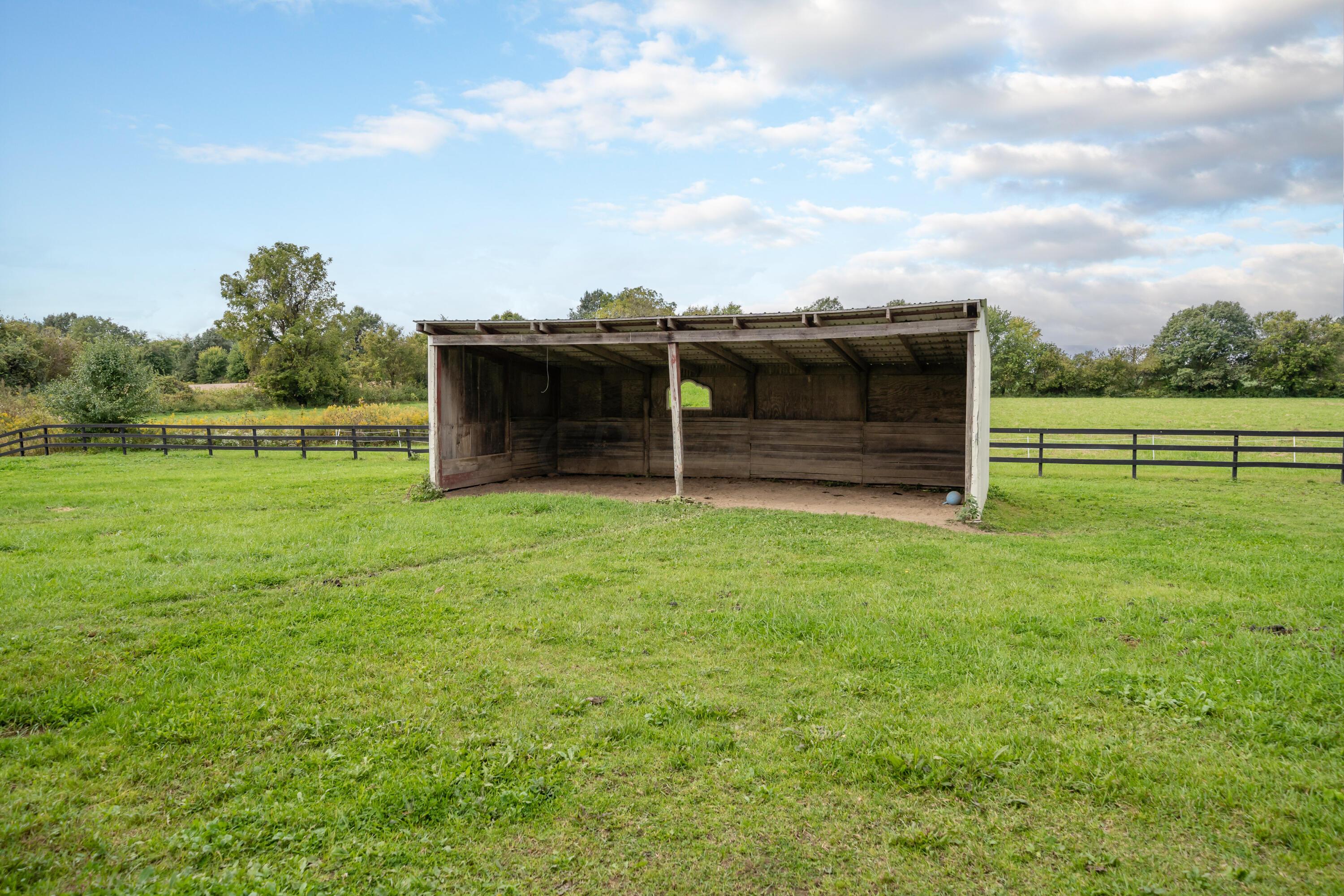 10643 Reussner Road Southwest Pataskala, OH 43062 - Photo 50 of 56 Additional Livestock Space