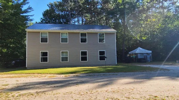 $500,000 | 22 Weymouth Road, Gray, ME 04039