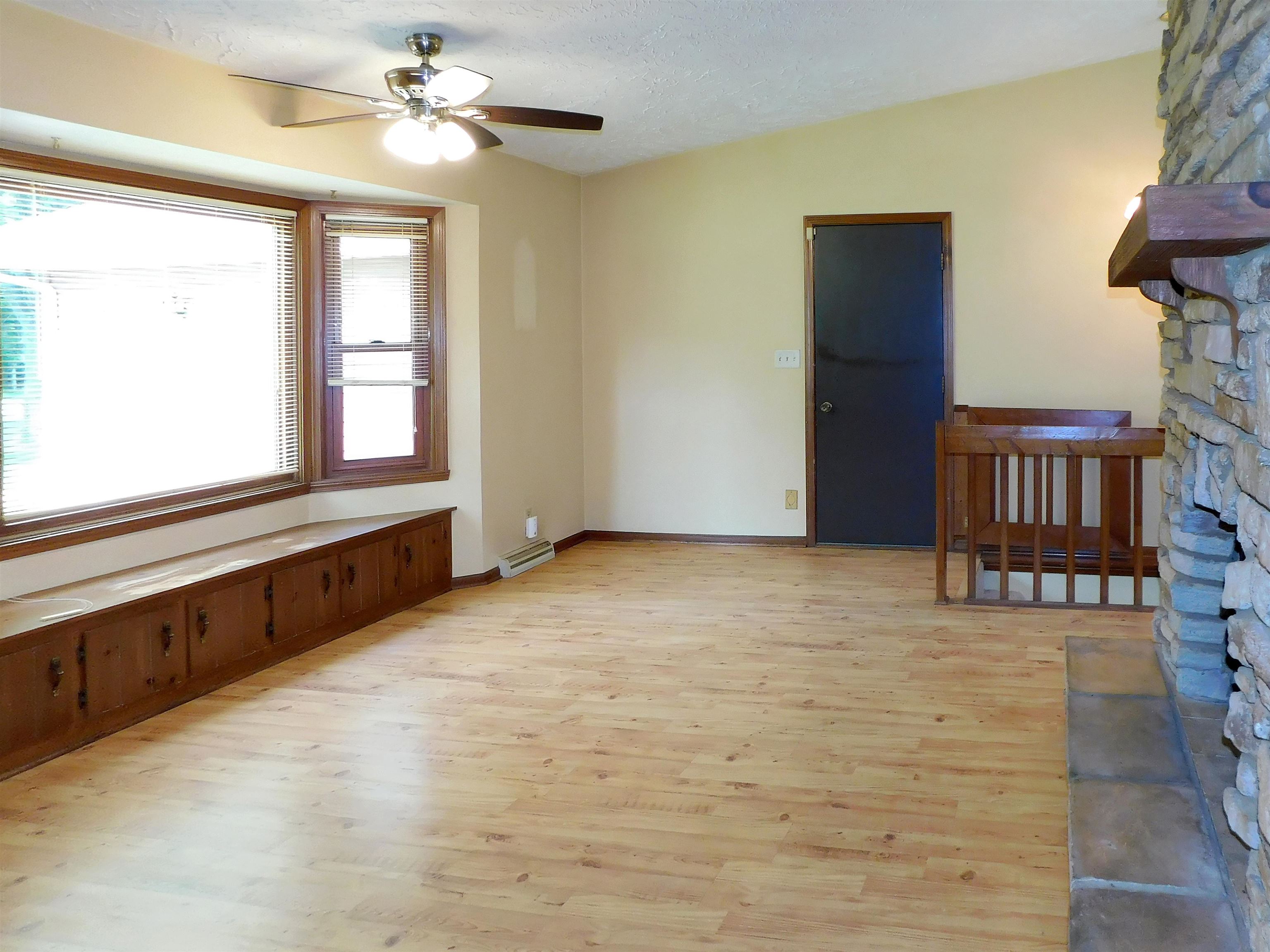 12892 Annapolis Road Rockton, IL 61072 - Photo 13 of 46 Gallery Image 13