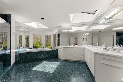 $1,899,000 | 60 Old Aspetong Road, Katonah, NY 10536