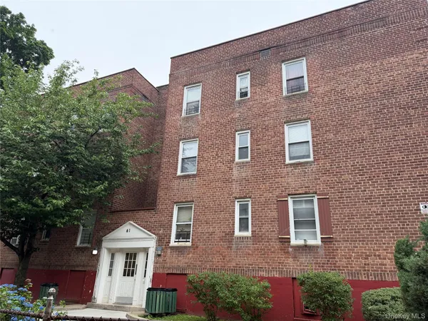 $289,900 | 41 Point Street, Unit 3B, Yonkers, NY 10701