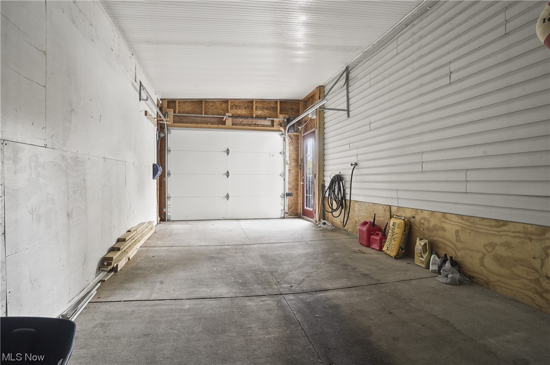 418 East Caston Road, Unit C1 Akron, OH 44319 - Photo 15 of 20 View of garage