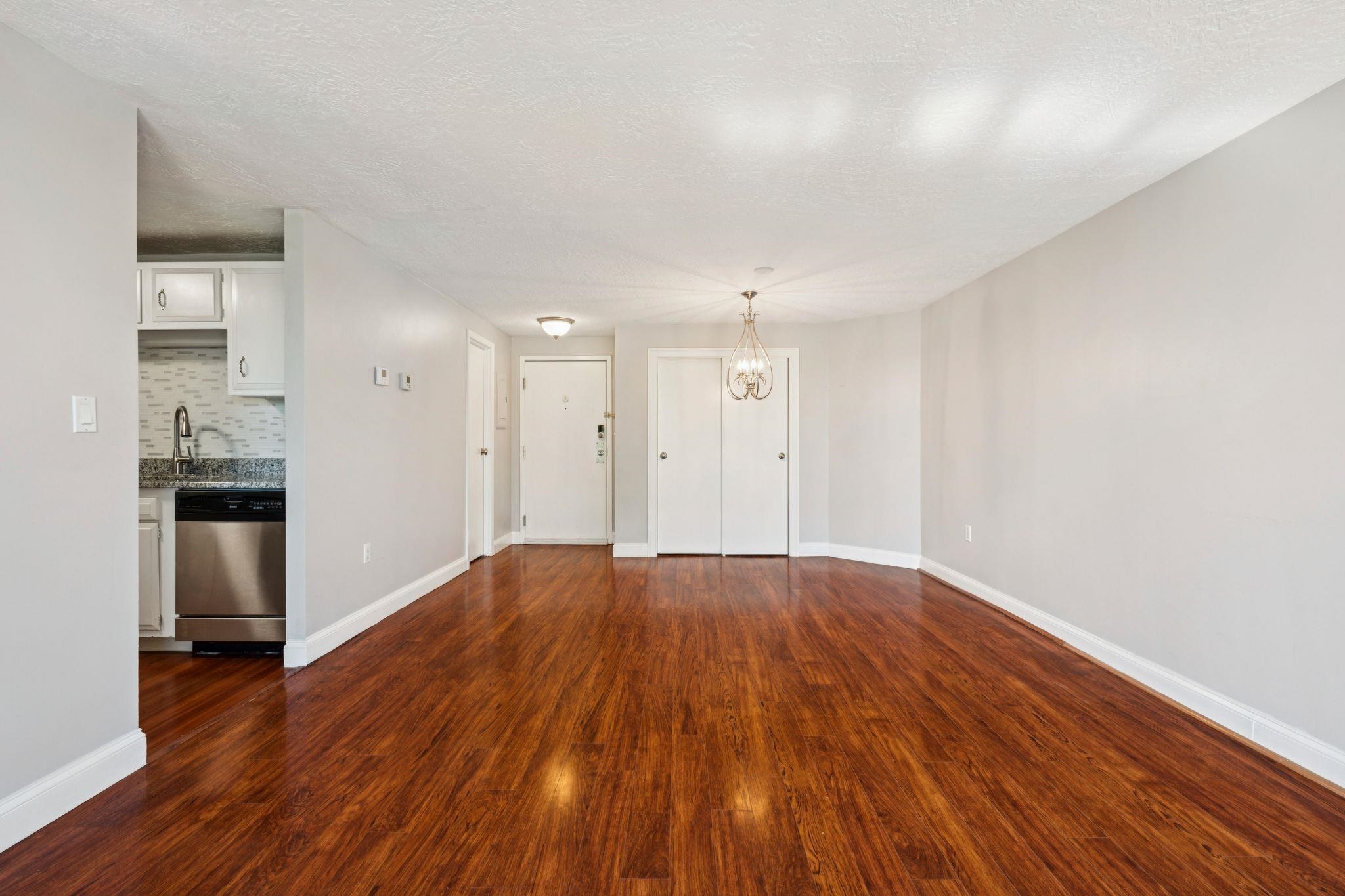55 River Road, Unit 6A Manchester, NH 03104 - Photo 8 of 30