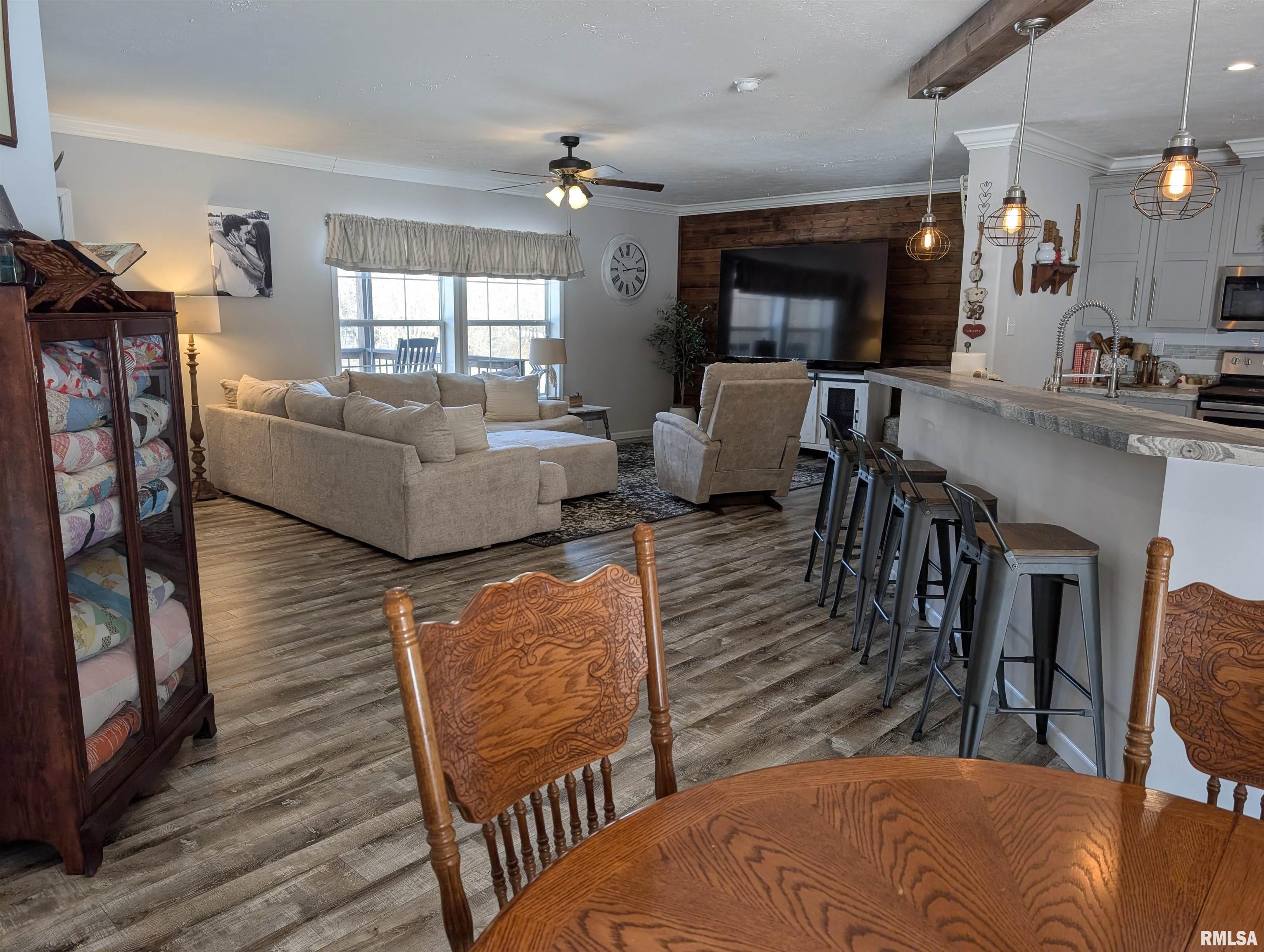 455 Indian Point Road Vienna, IL 62995 - Photo 19 of 47