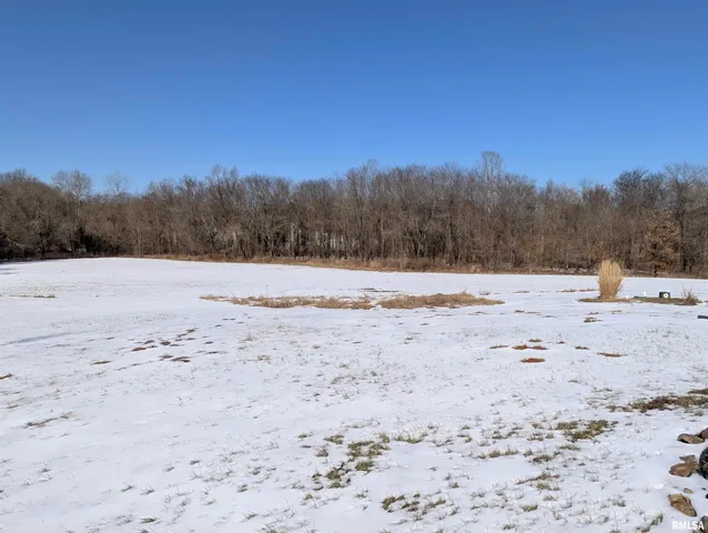 $279,900 | 455 Indian Point Road, Vienna, IL 62995