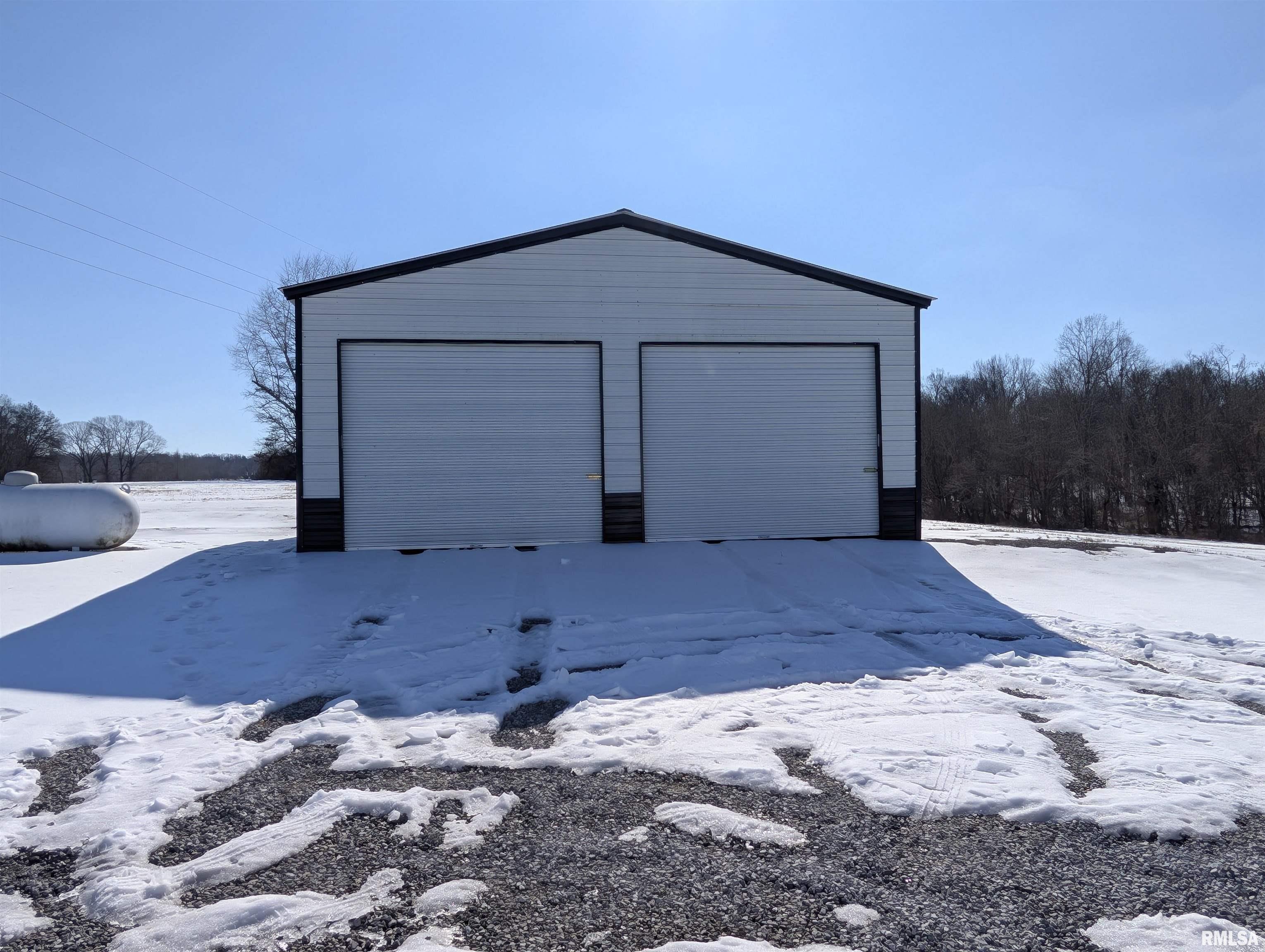 455 Indian Point Road Vienna, IL 62995 - Photo 9 of 47