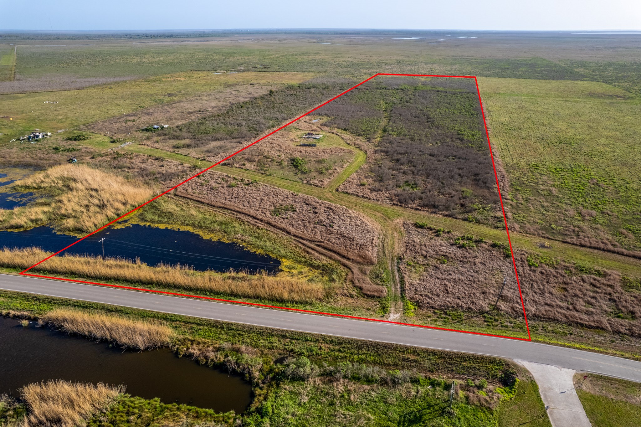 0 Cr-792 Freeport, TX 77541 - Photo 1 of 13 a view of an ocean and beach