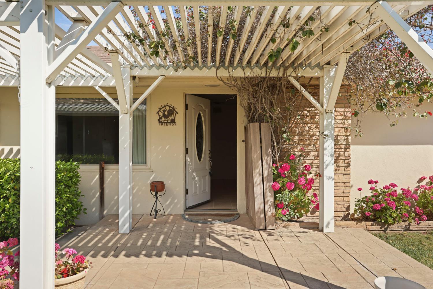 2465 Vernalis Road Tracy, CA 95304 - Photo 4 of 55 a front view of a house