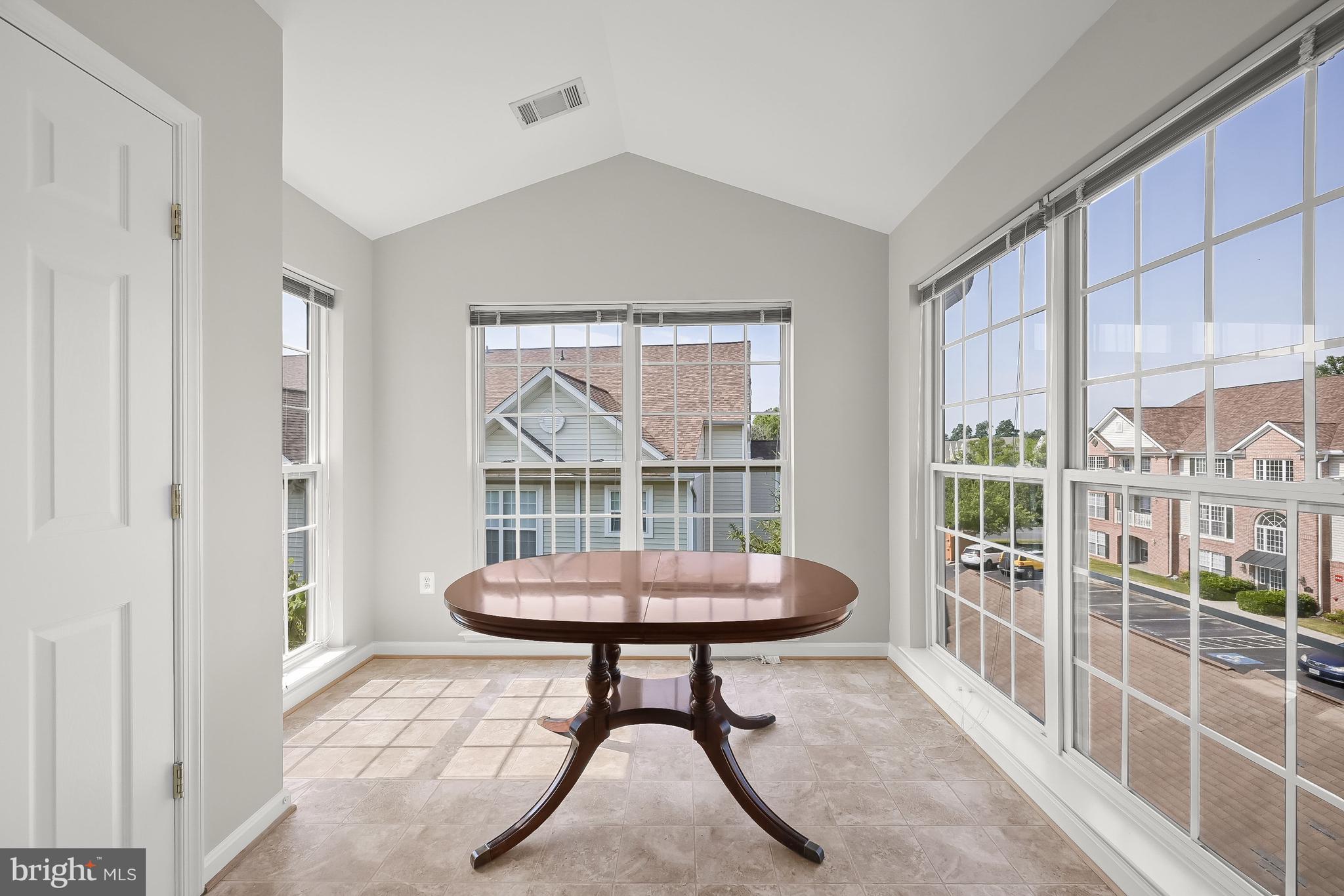 2511 Shelley Circle, Unit 6 3D Frederick, MD 21702 - Photo 9 of 36 Breakfast Room