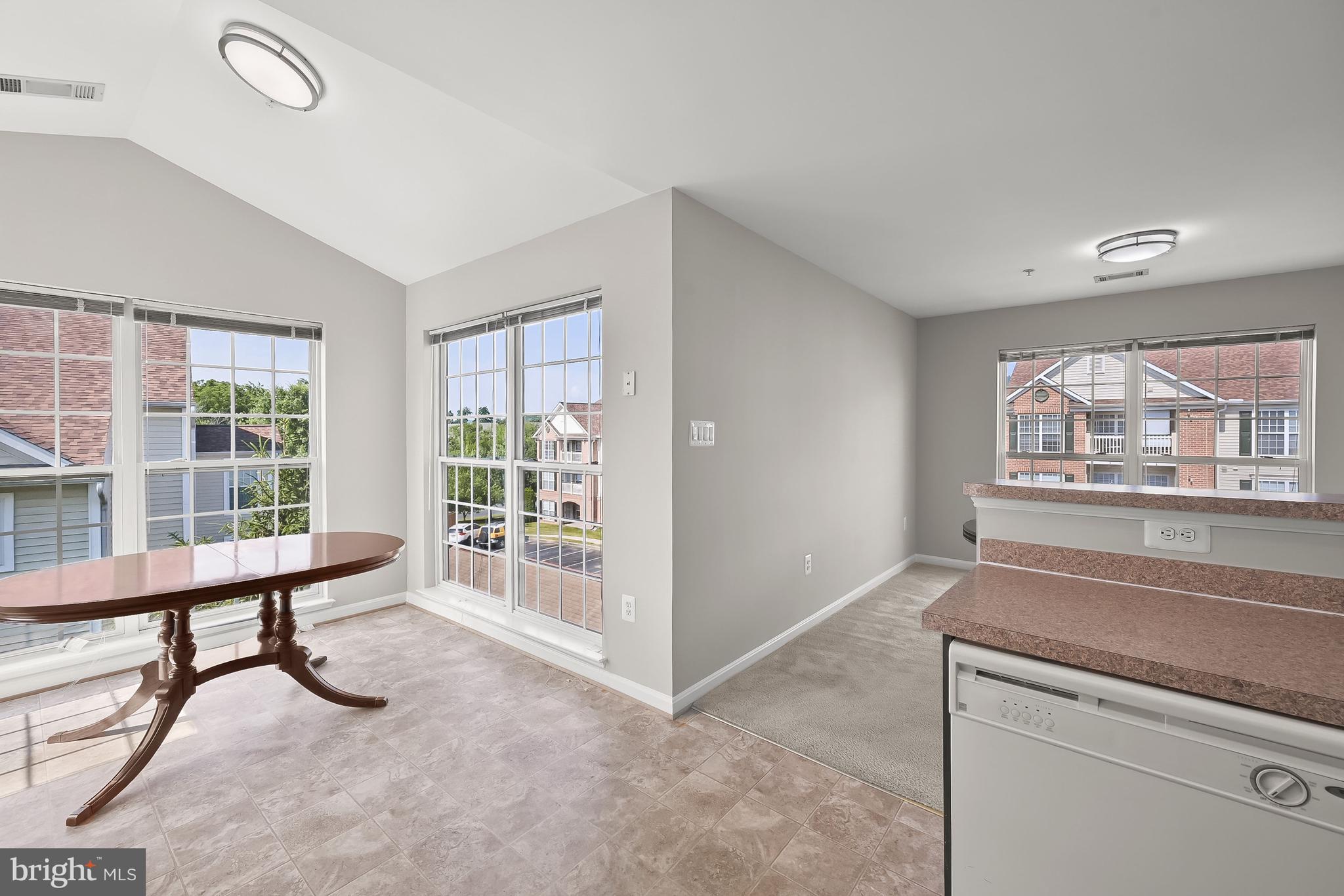 2511 Shelley Circle, Unit 6 3D Frederick, MD 21702 - Photo 10 of 36 Kitchen & Breakfast Room
