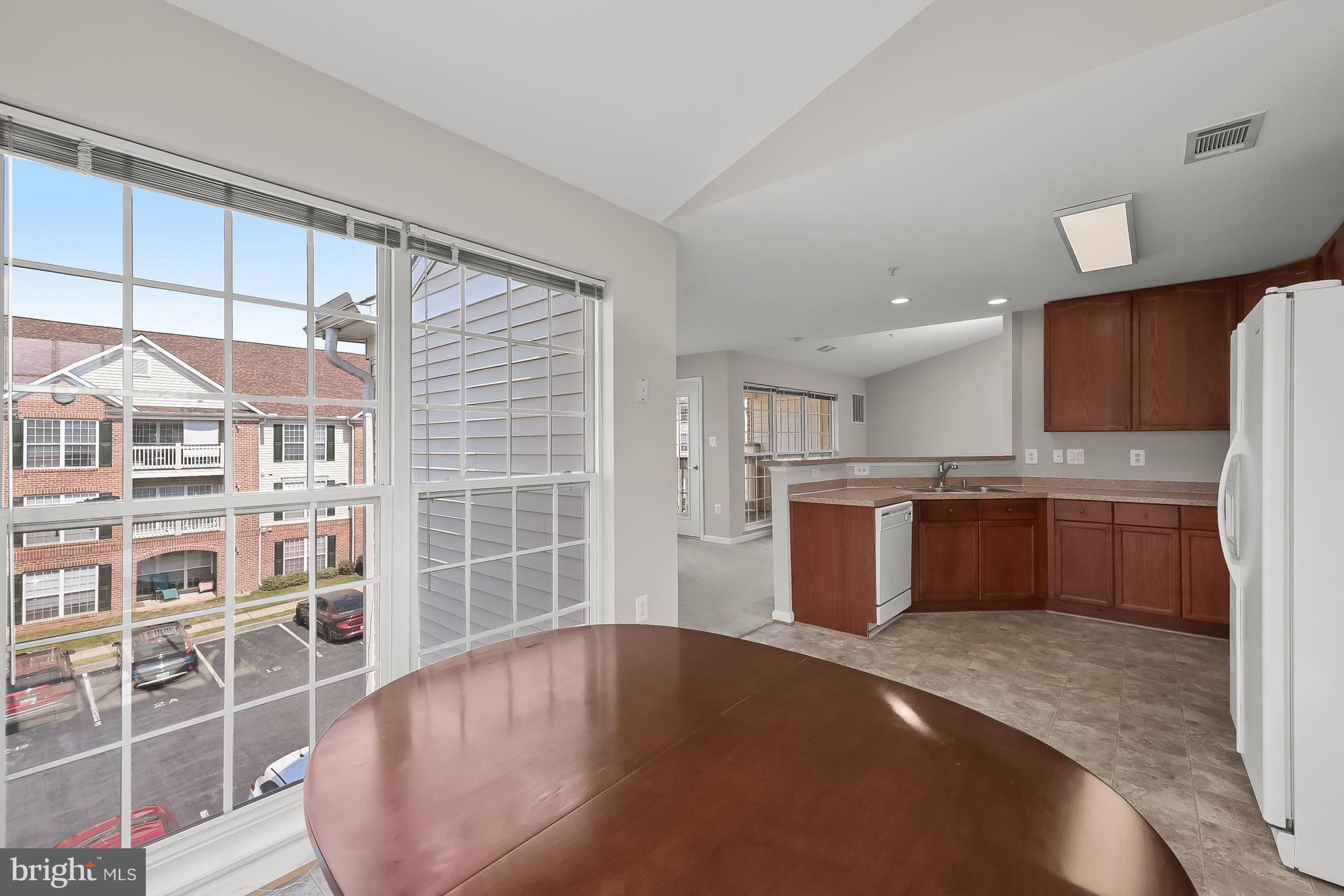 2511 Shelley Circle, Unit 6 3D Frederick, MD 21702 - Photo 13 of 36 Eat-in kitchen