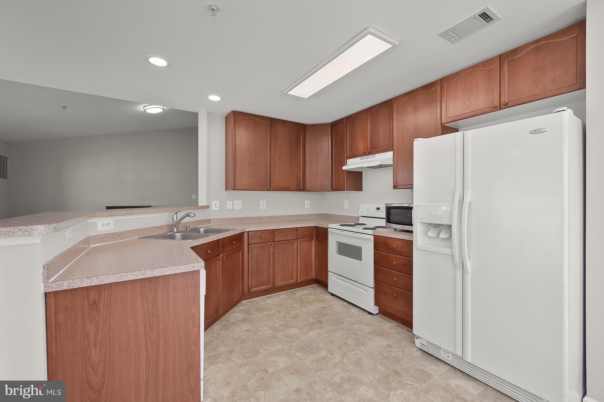 2511 Shelley Circle, Unit 6 3D Frederick, MD 21702 - Photo 16 of 36 Kitchen