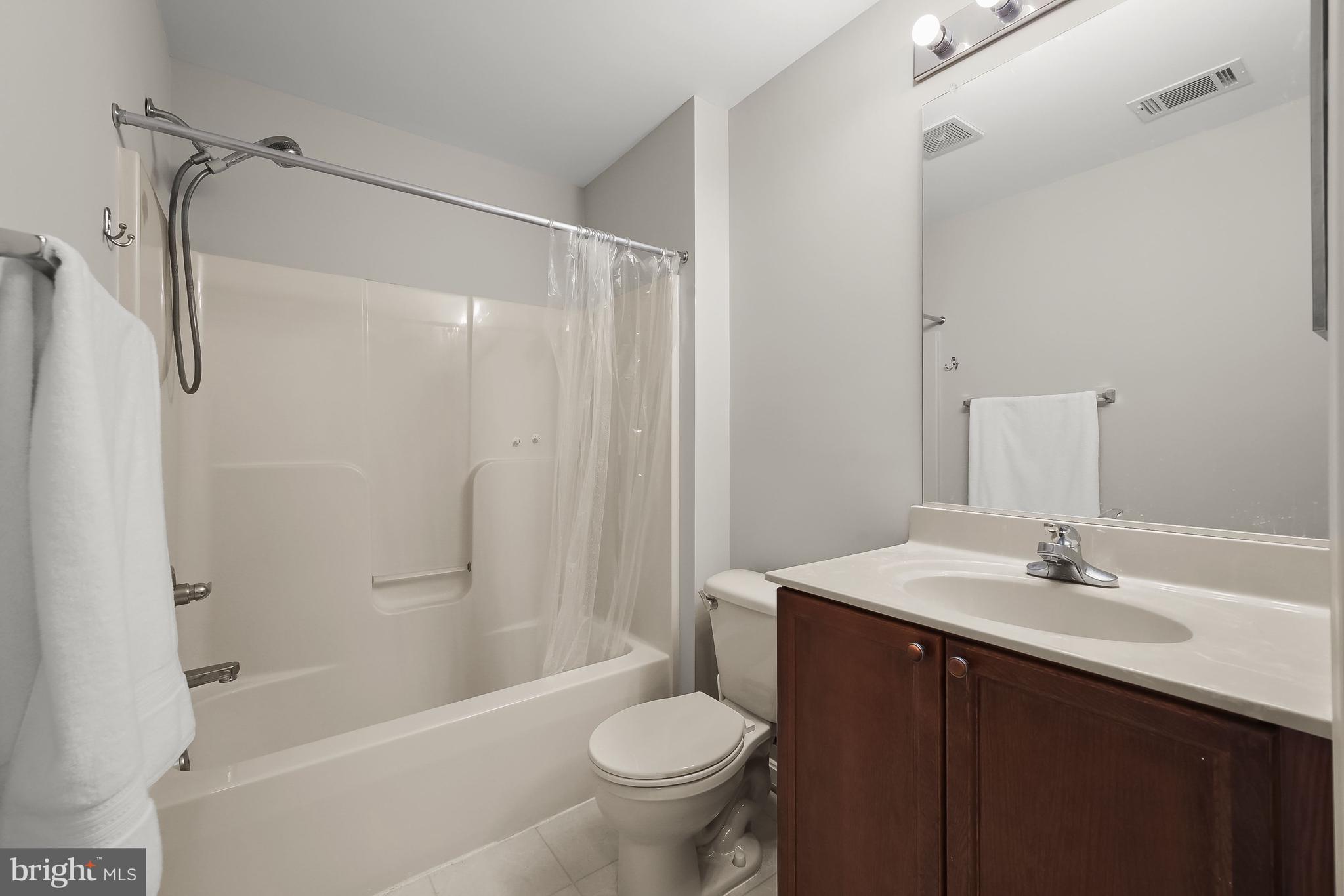 2511 Shelley Circle, Unit 6 3D Frederick, MD 21702 - Photo 24 of 36 Hall Bath