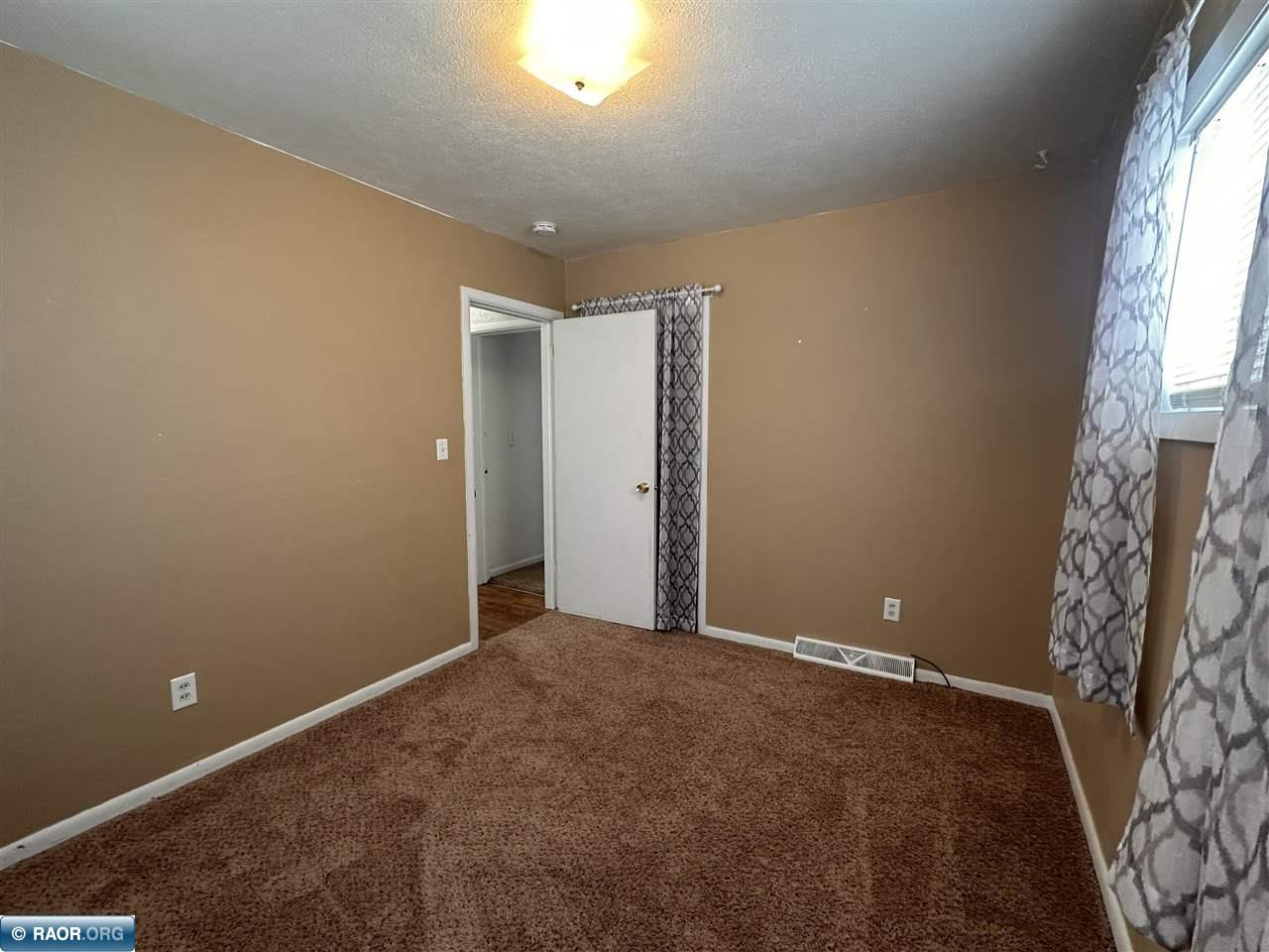 1601 11th Street South Virginia, MN 55792 - Photo 12 of 22