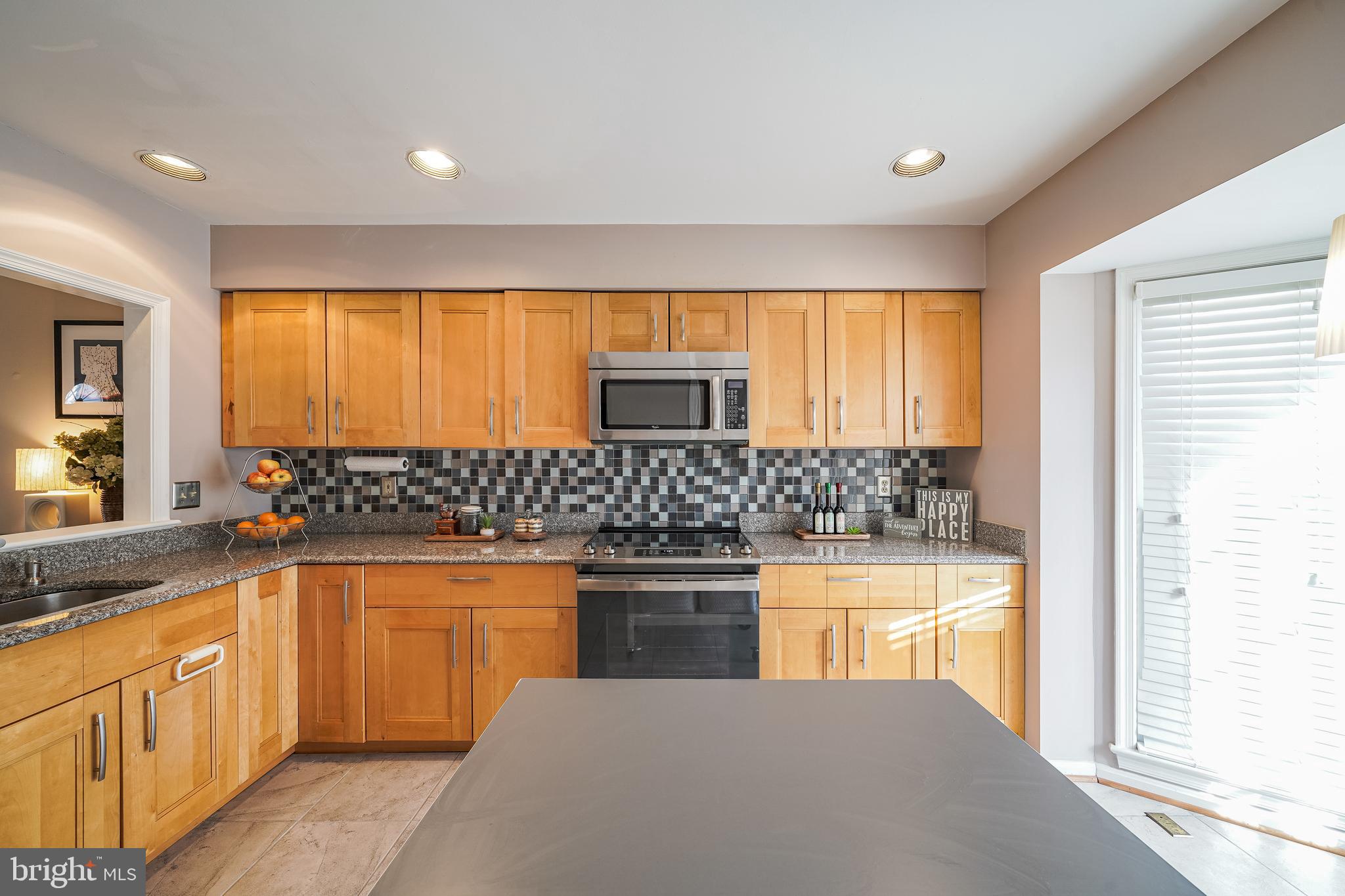 7434 Ridge Oak Court Springfield, VA 22153 - Photo 12 of 33 Kitchen
