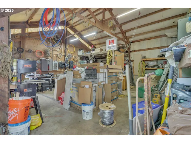 a view of a back yard of the house